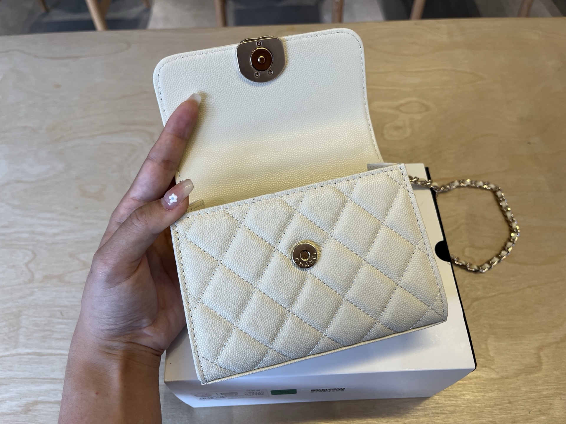 Chanel Basic Bag Cow Leather M-l-s