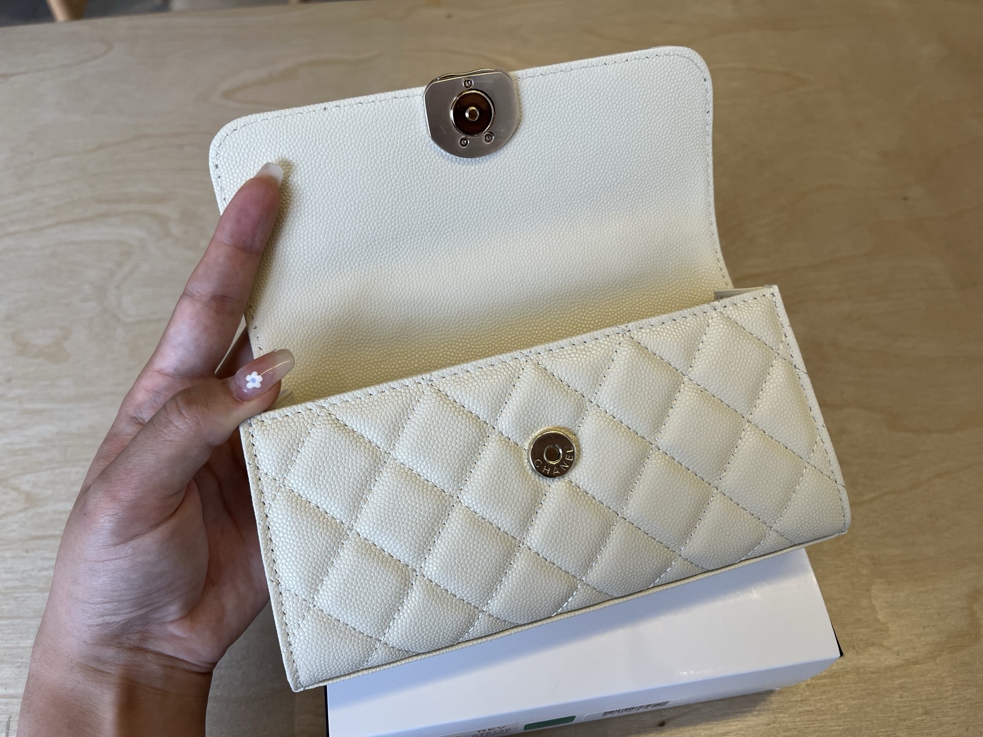 Chanel Basic Bag Cow Leather M-l-s