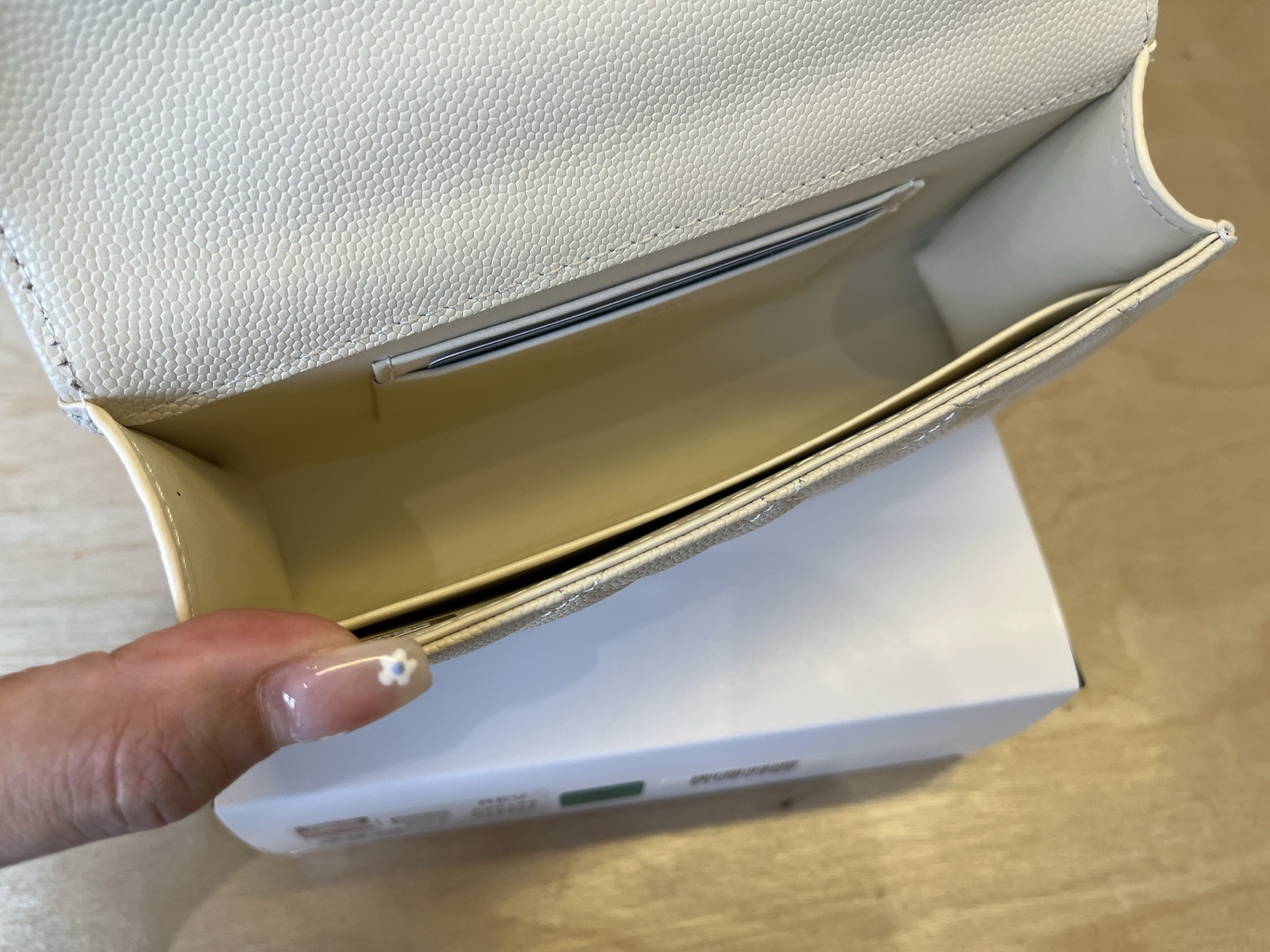 Chanel Basic Bag Cow Leather M-l-s