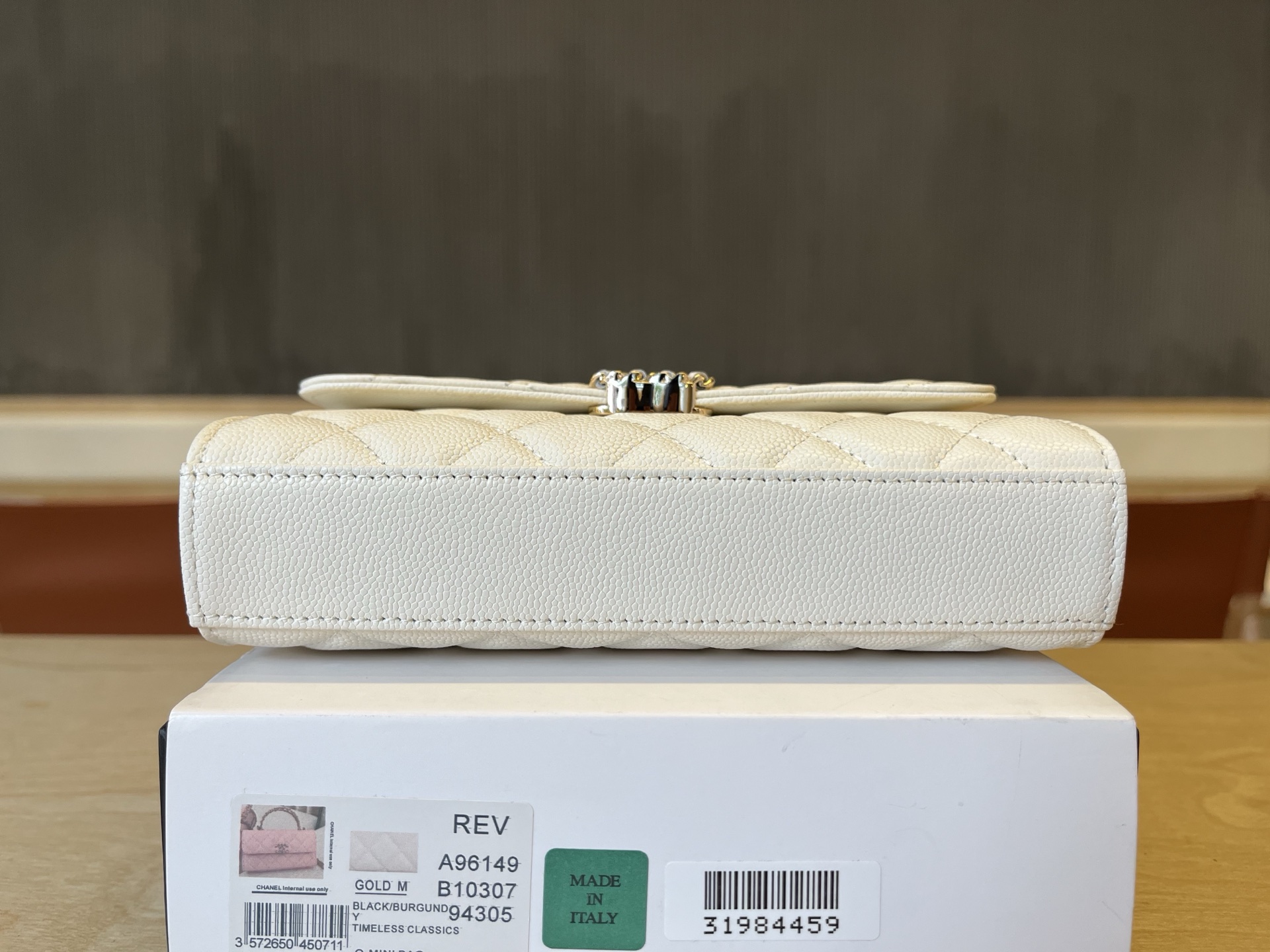 Chanel Basic Bag Cow Leather M-l-s