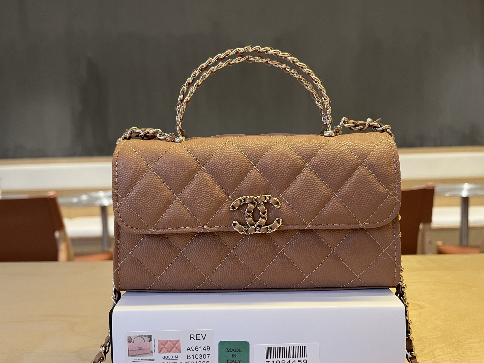 Chanel Basic Bag Cow Leather M-l-s