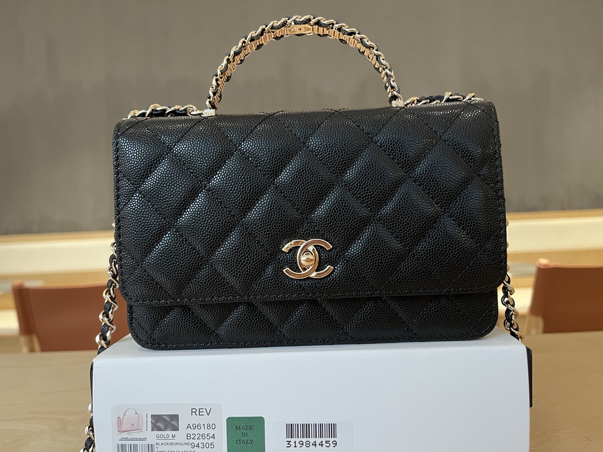 Chanel Basic Bag Cow Leather 19cm-l-s