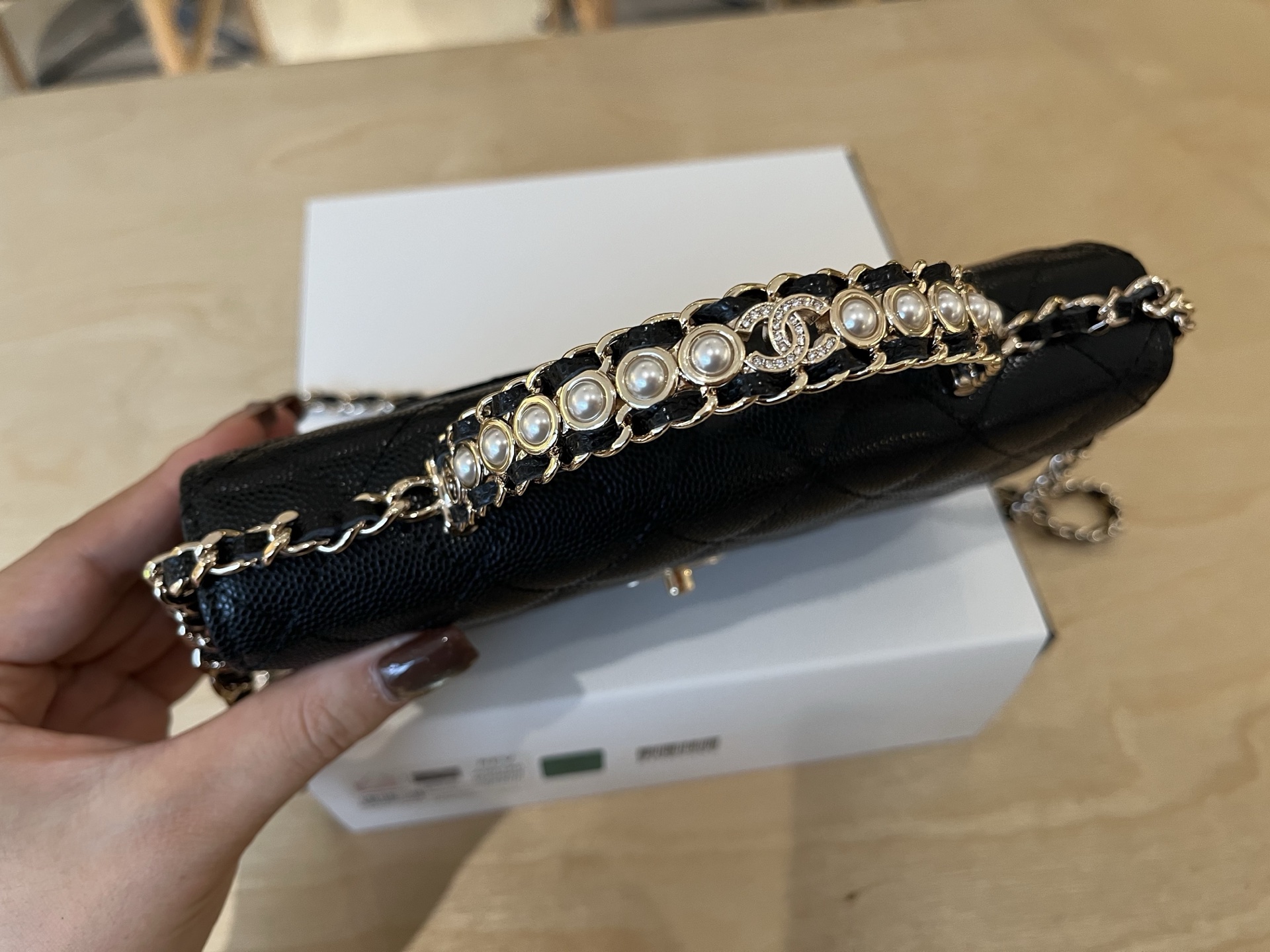 Chanel Basic Bag Cow Leather 19cm-l-s