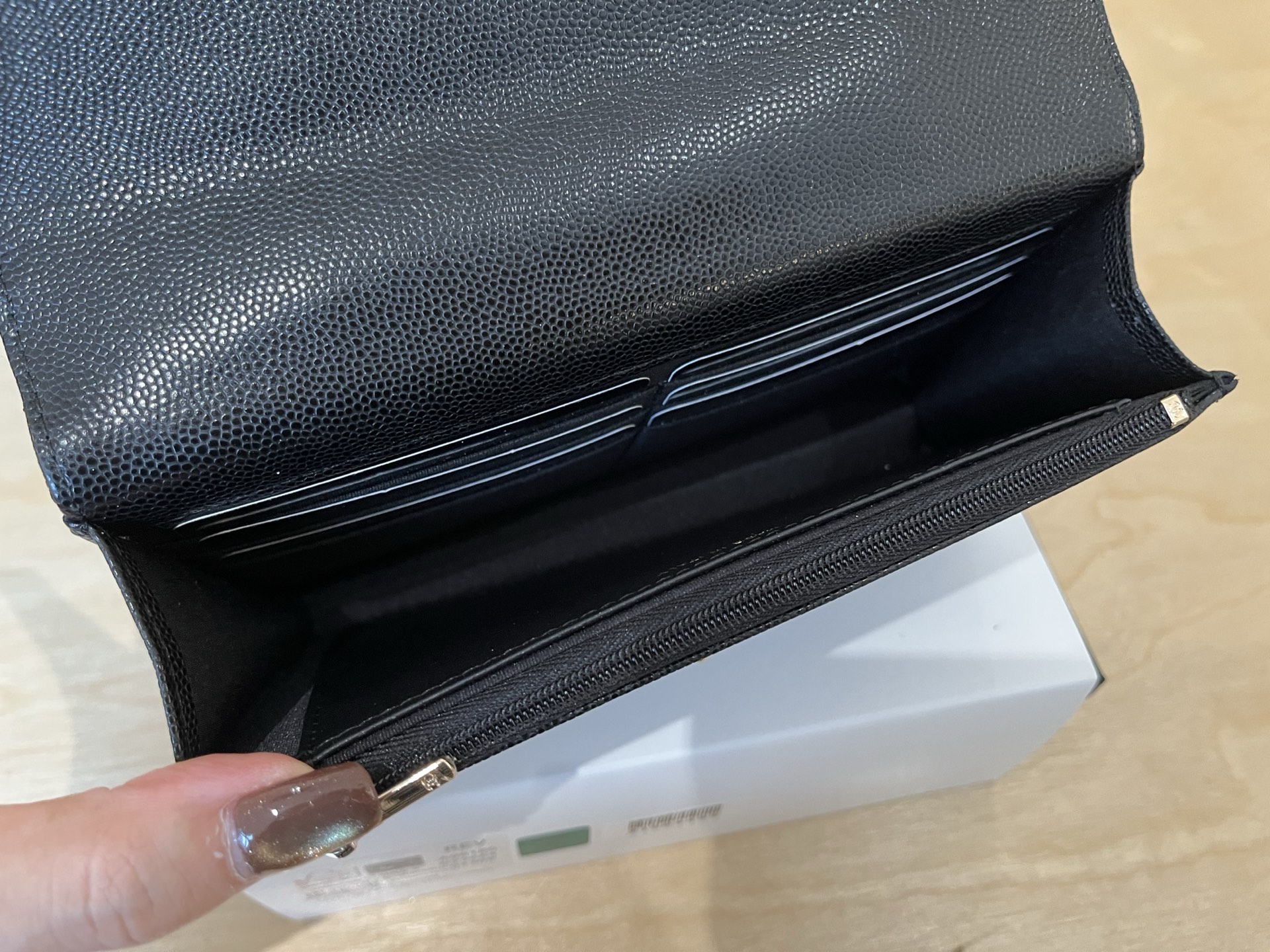 Chanel Basic Bag Cow Leather 19cm-l-s