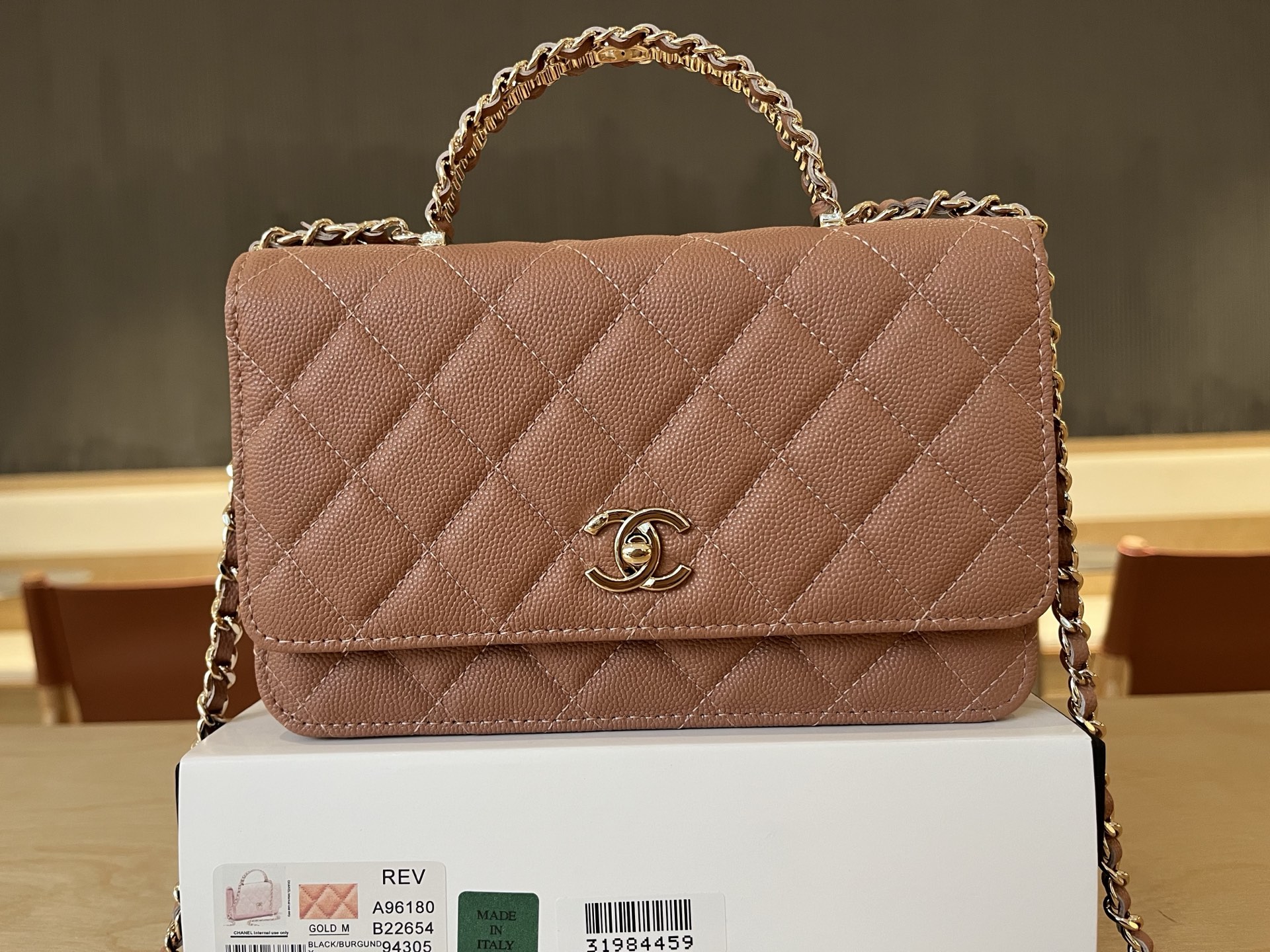 Chanel Basic Bag Cow Leather 19cm-l-s