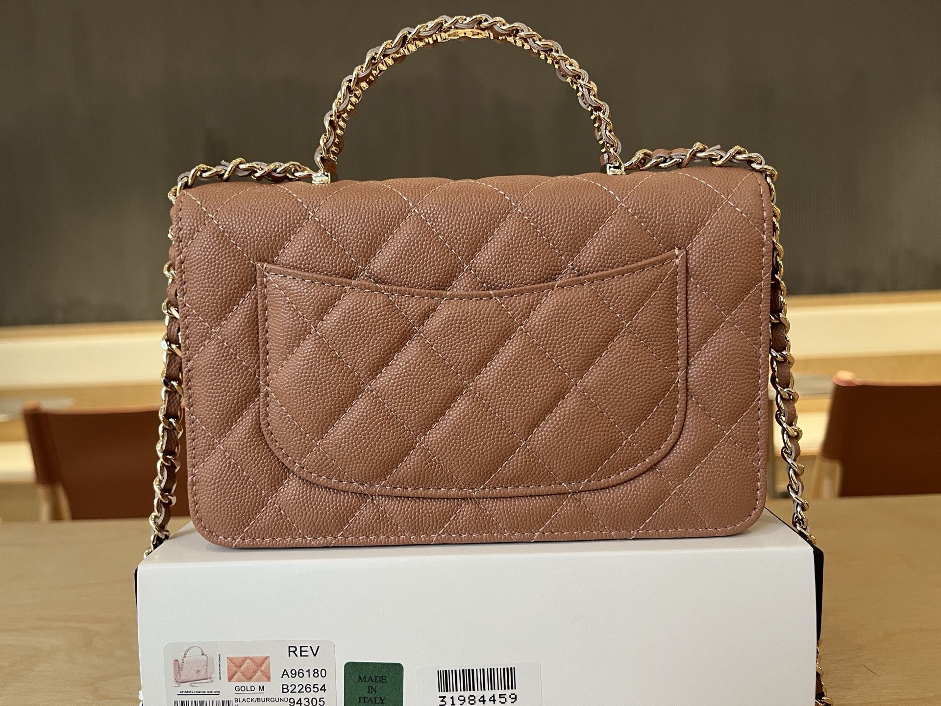 Chanel Basic Bag Cow Leather 19cm-l-s