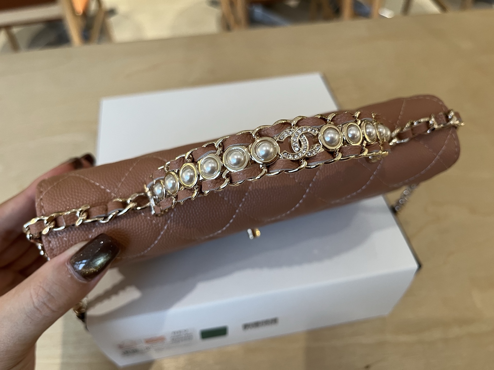 Chanel Basic Bag Cow Leather 19cm-l-s