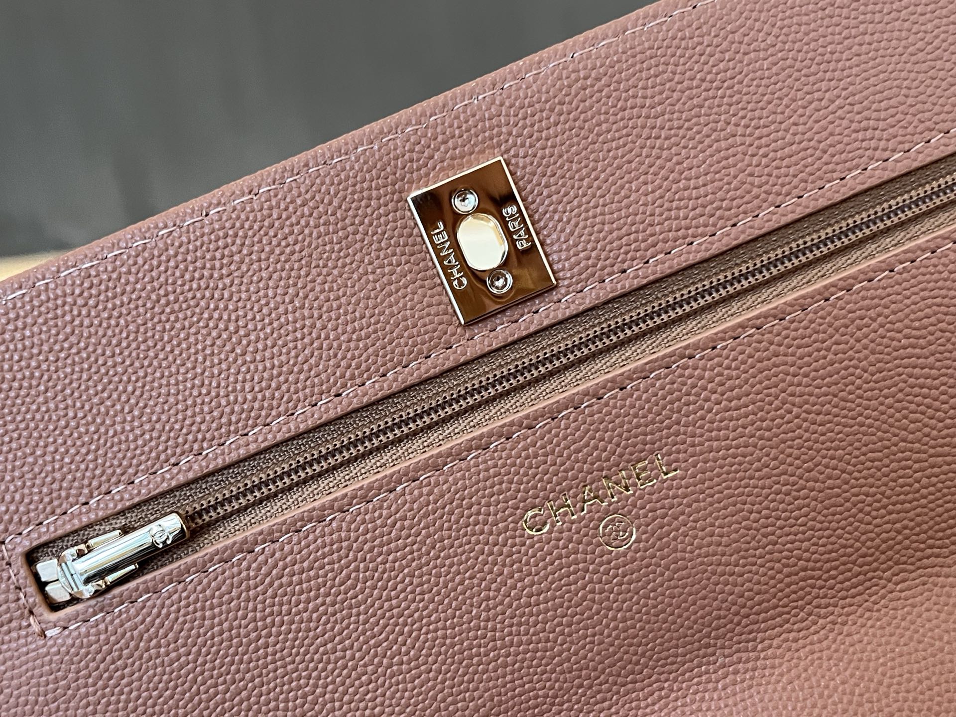 Chanel Basic Bag Cow Leather 19cm-l-s