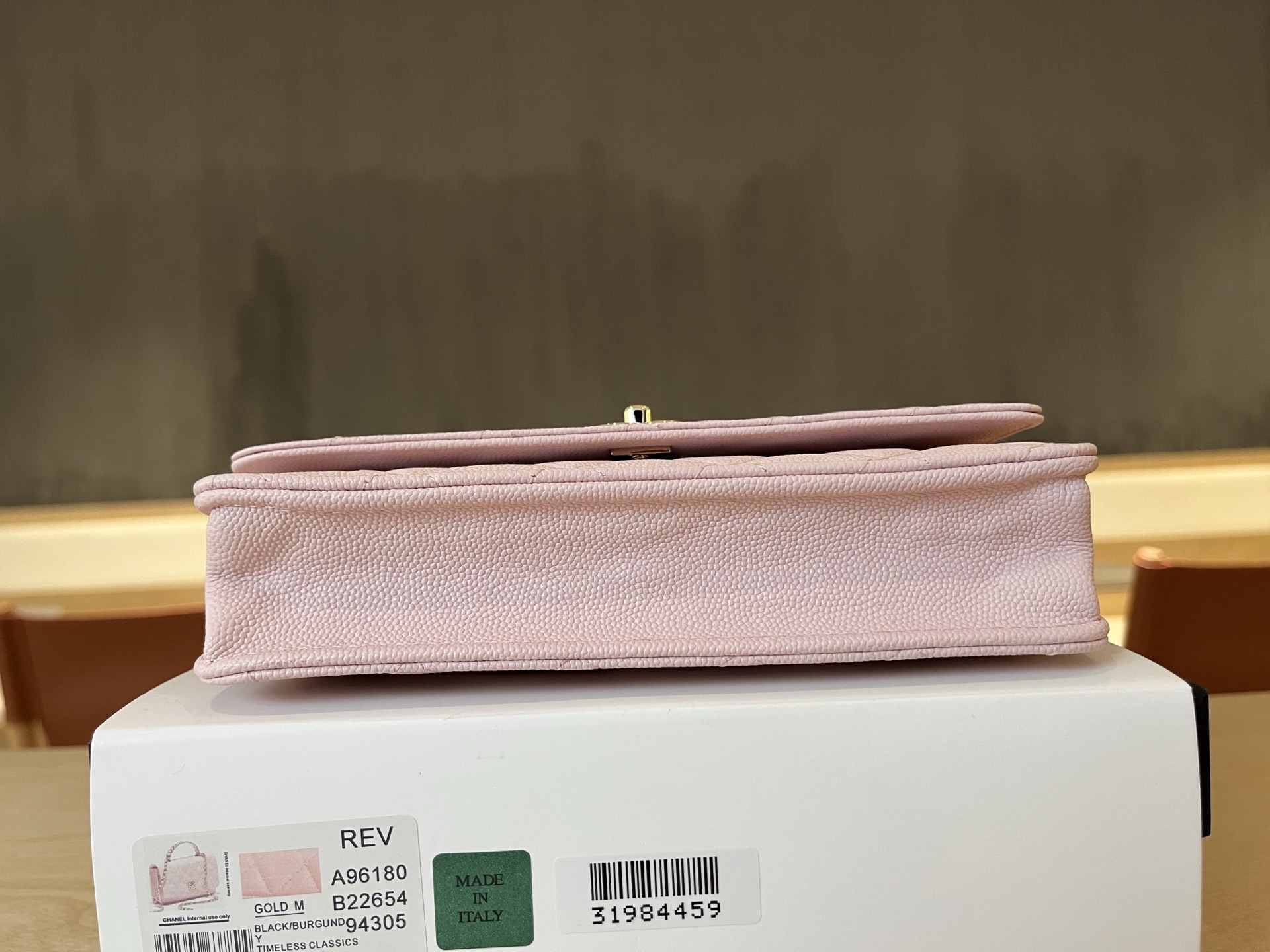 Chanel Basic Bag Cow Leather 19cm-l-s