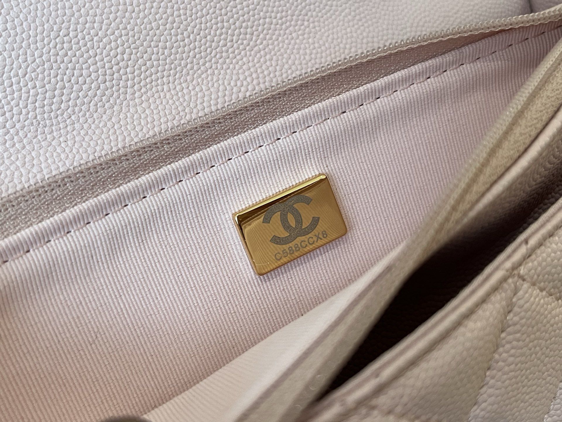 Chanel Basic Bag Cow Leather 19cm-l-s