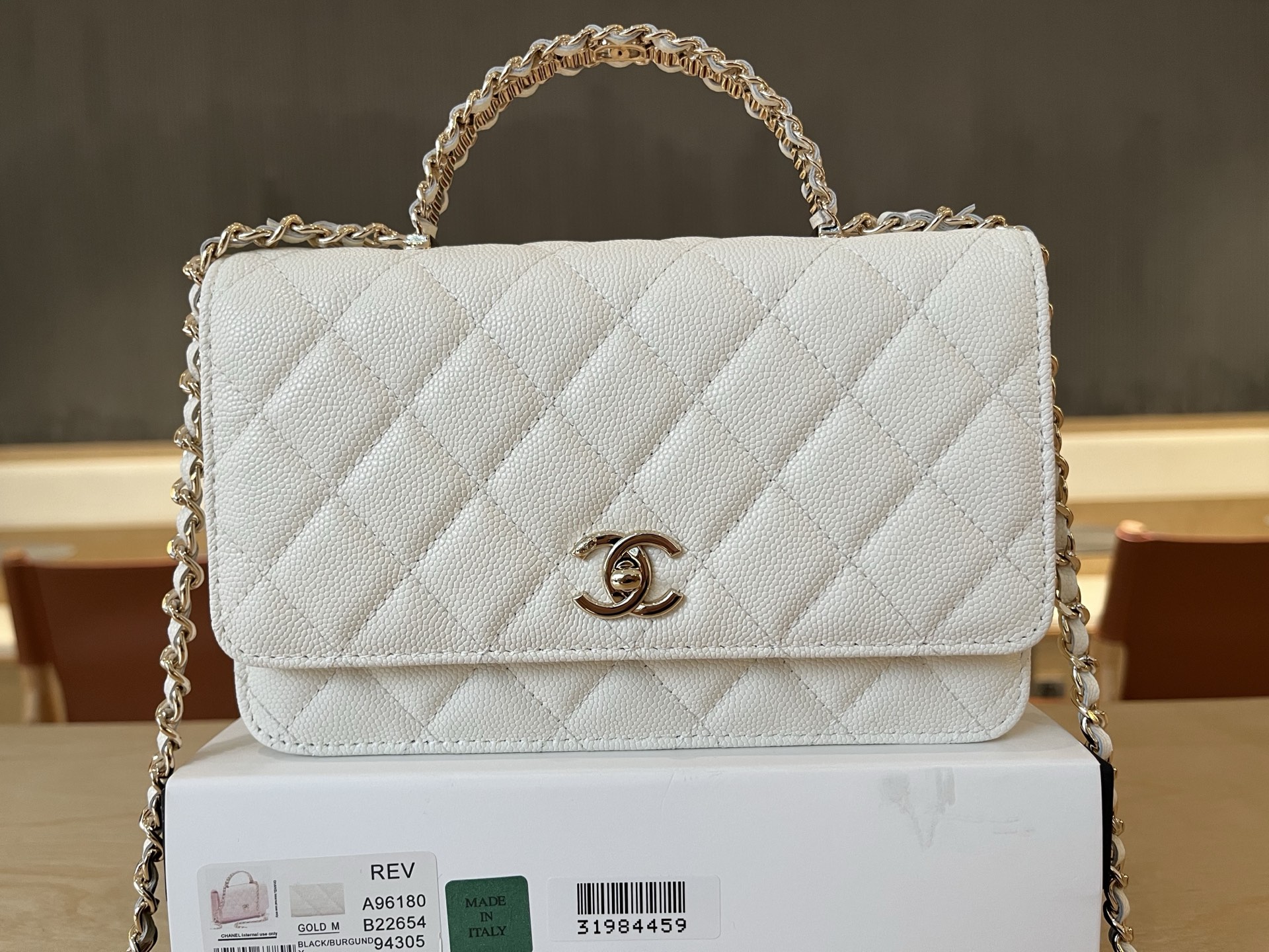 Chanel Basic Bag Cow Leather 19cm-l-s