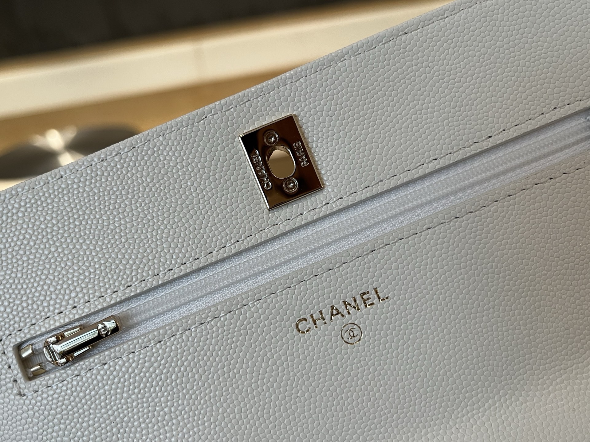 Chanel Basic Bag Cow Leather 19cm-l-s