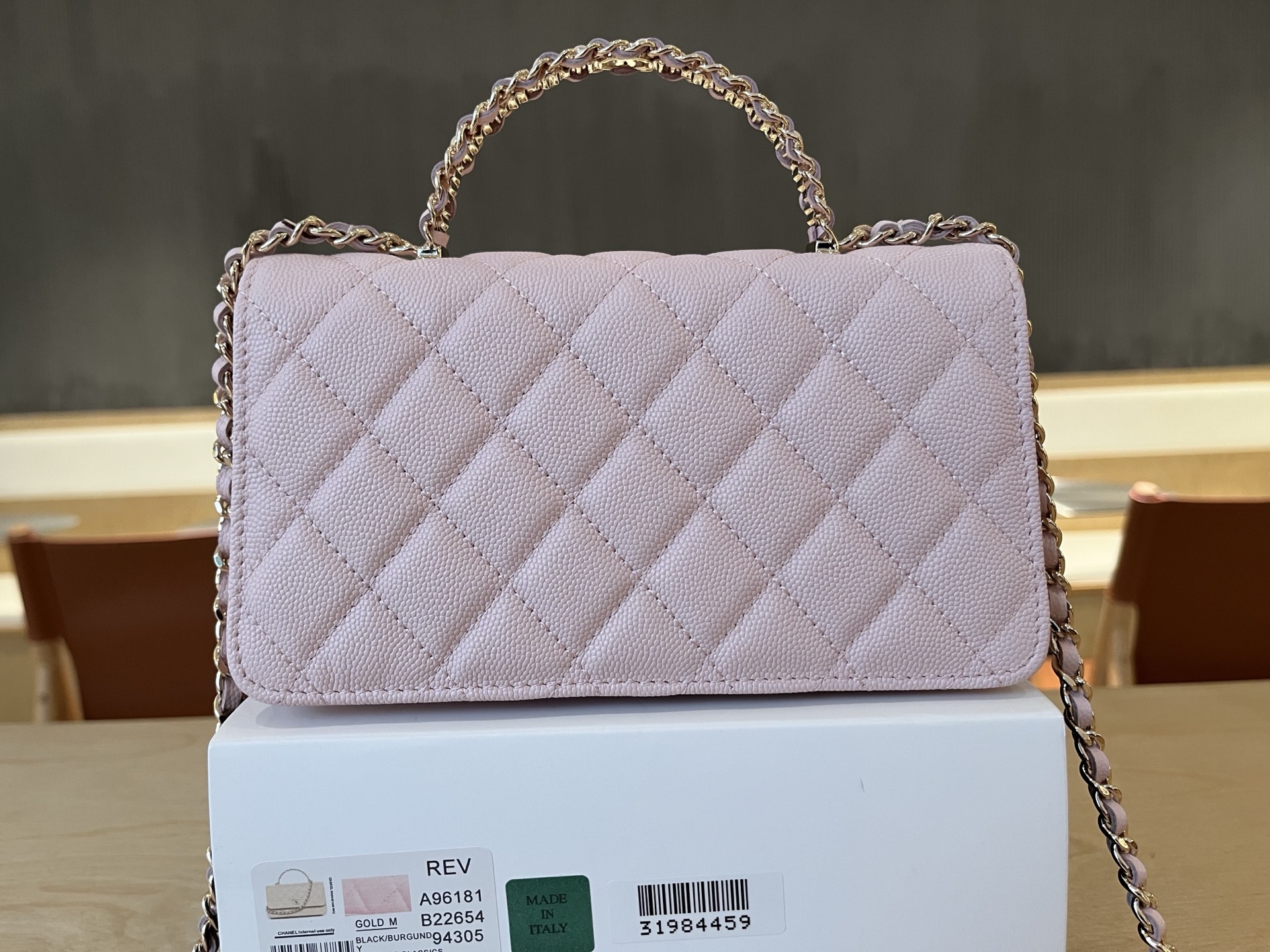 Chanel Basic Bag Cow Leather 19cm-l-s