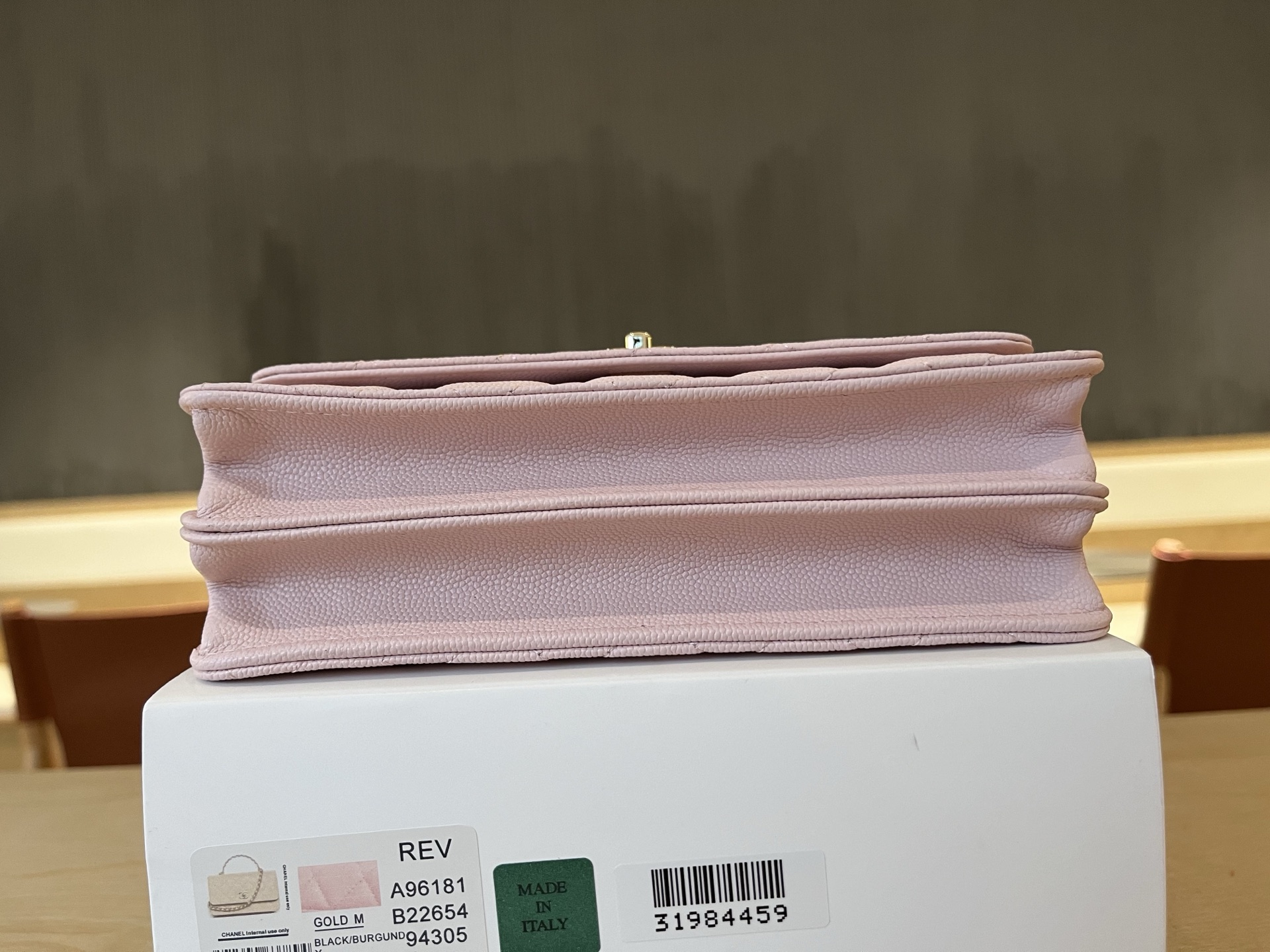 Chanel Basic Bag Cow Leather 19cm-l-s