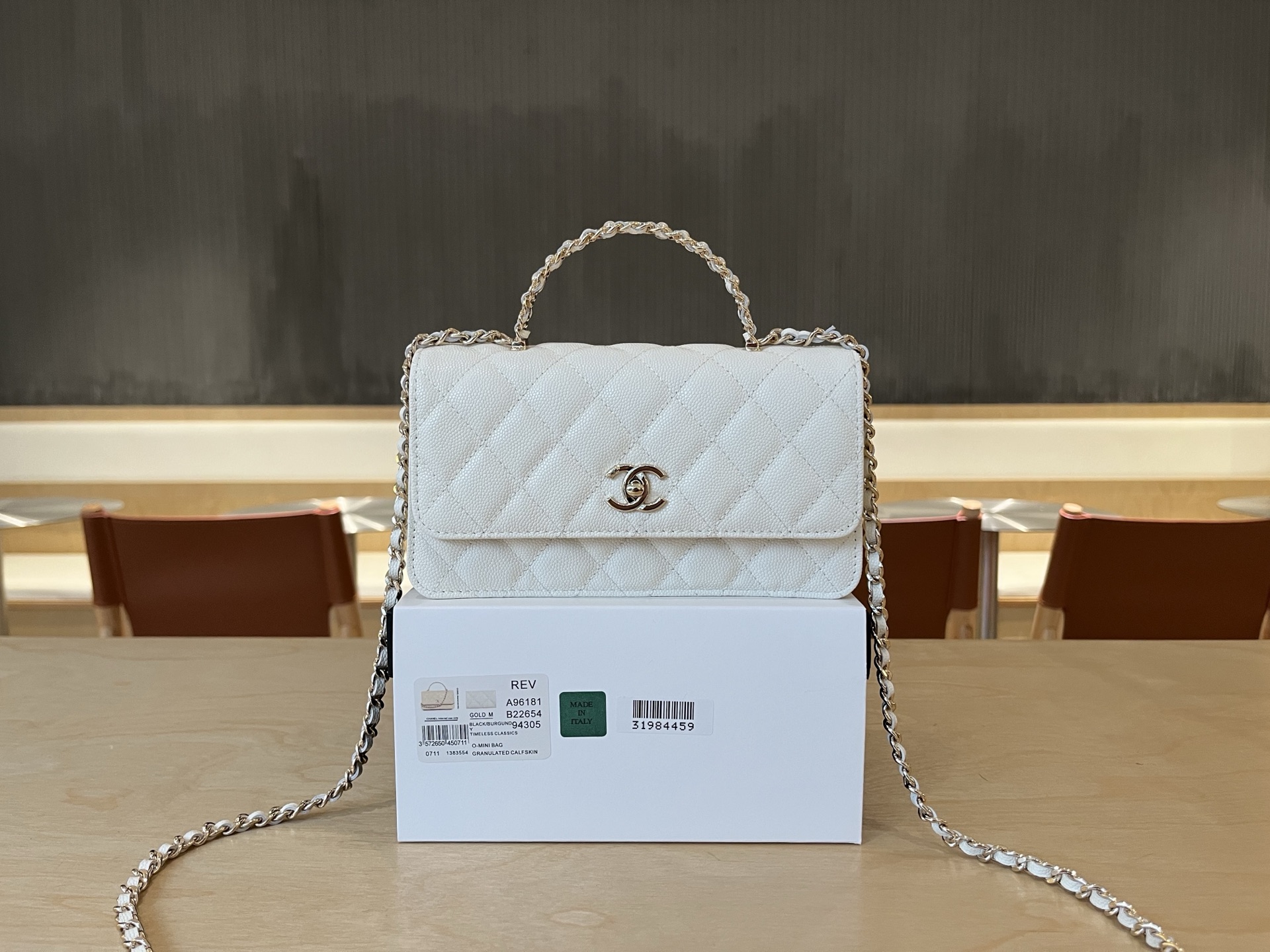 Chanel Basic Bag Cow Leather 19cm-l-s