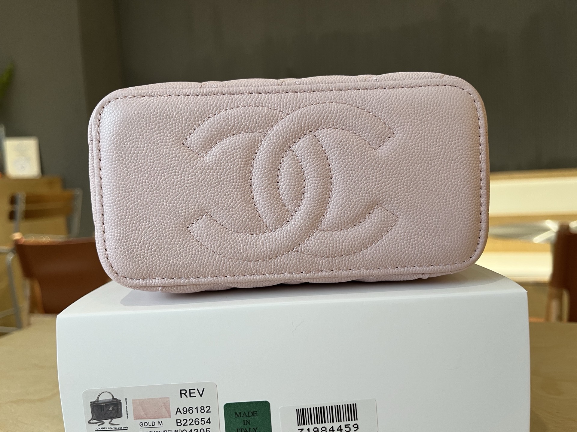 Chanel Basic Bag Cow Leather 17cm-l-s