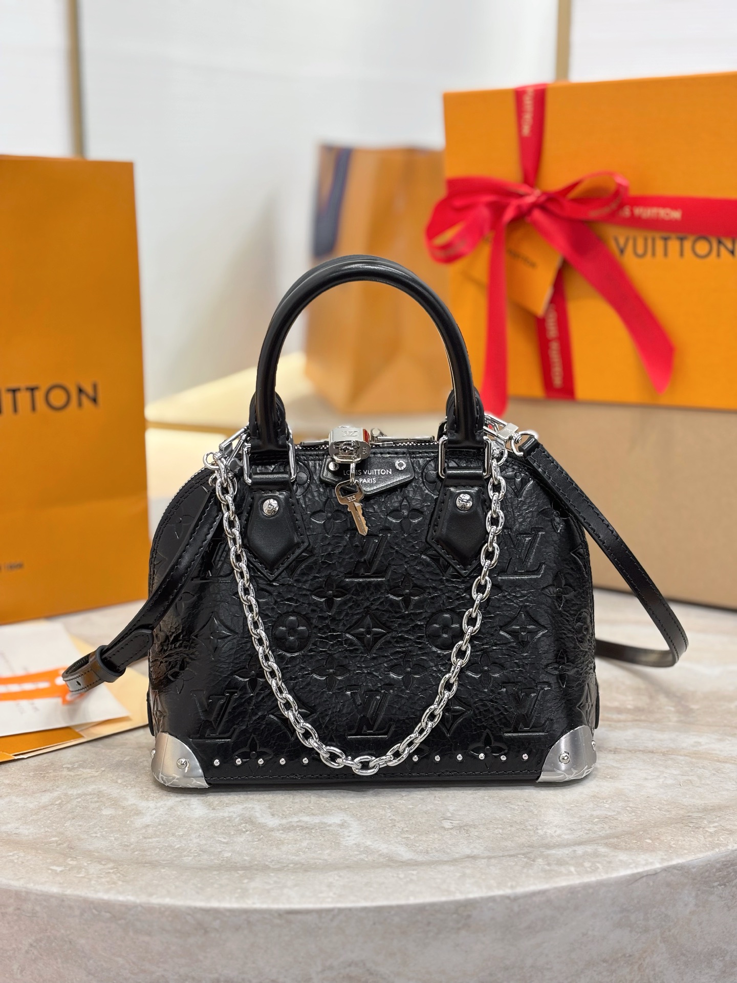 Louis Vuitton Basic Bag Cow Leather Black 11cm-m-l-s