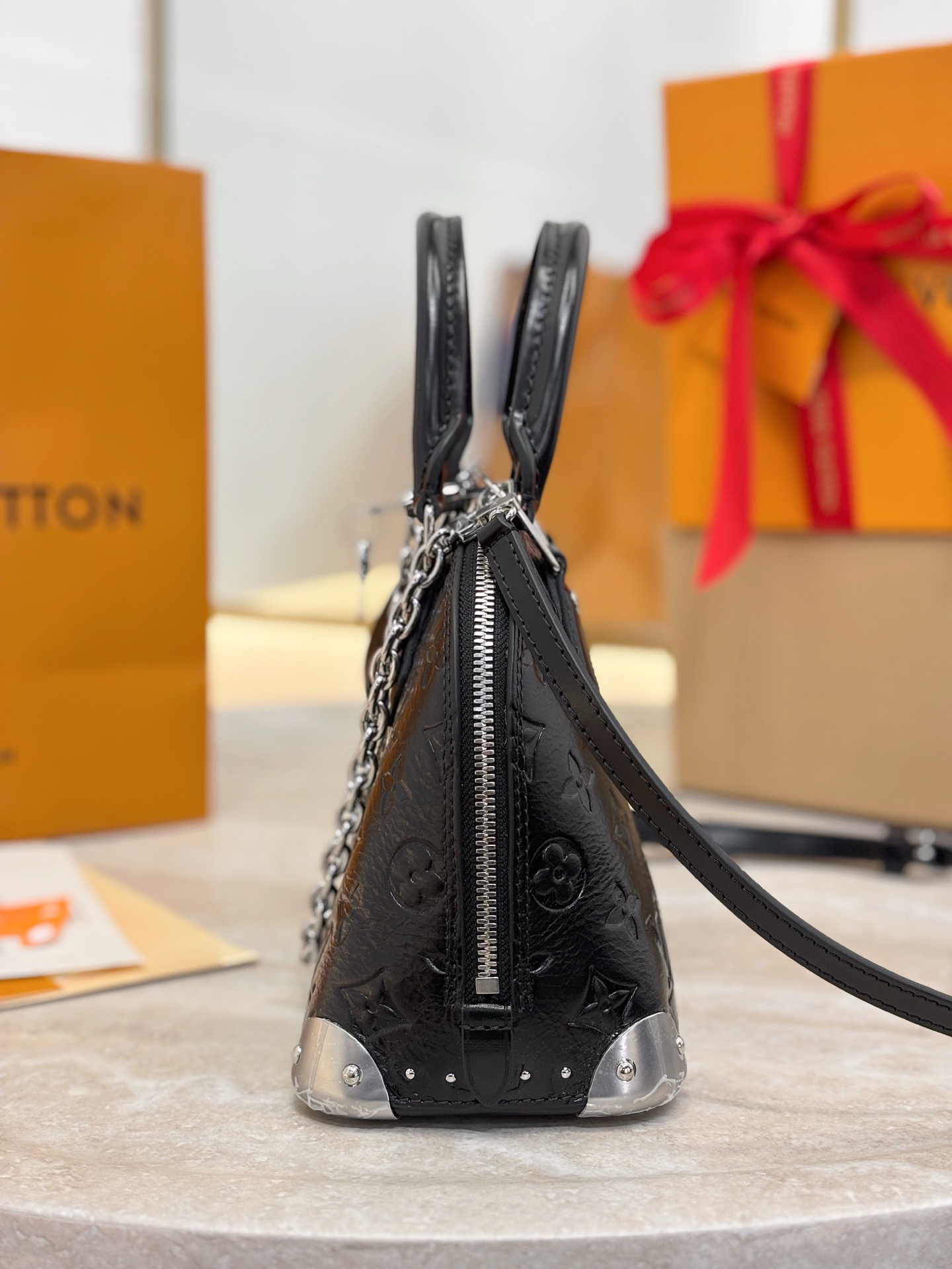 Louis Vuitton Basic Bag Cow Leather Black 11cm-m-l-s