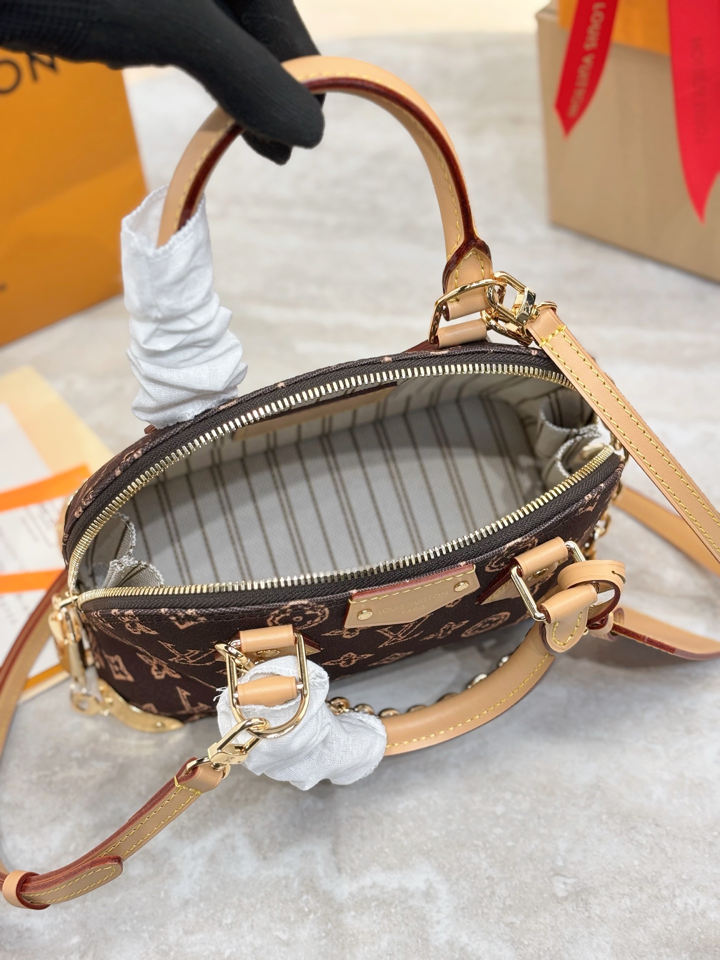 Louis Vuitton Basic Bag 11cm-m-l-s