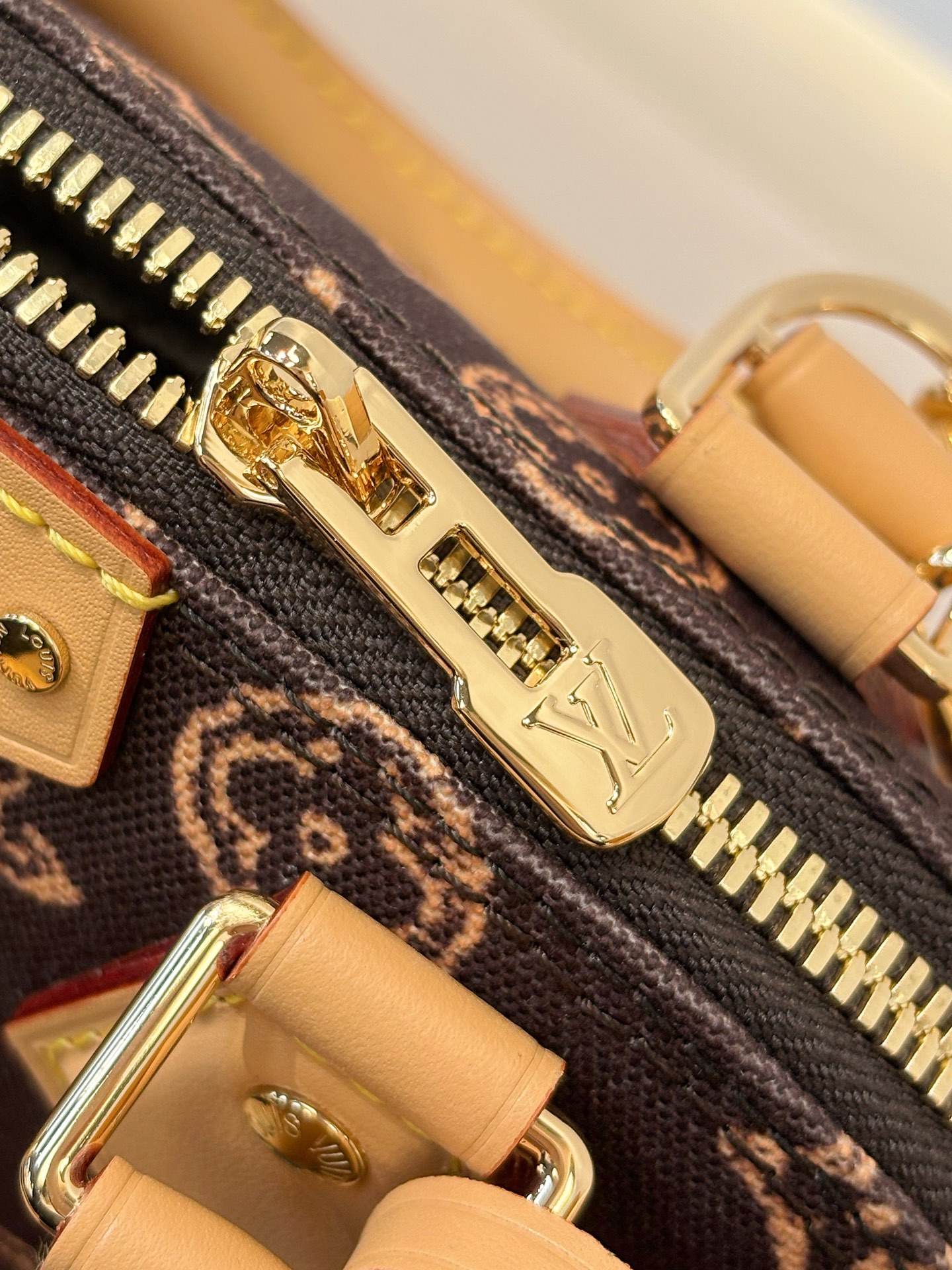 Louis Vuitton Basic Bag 11cm-m-l-s