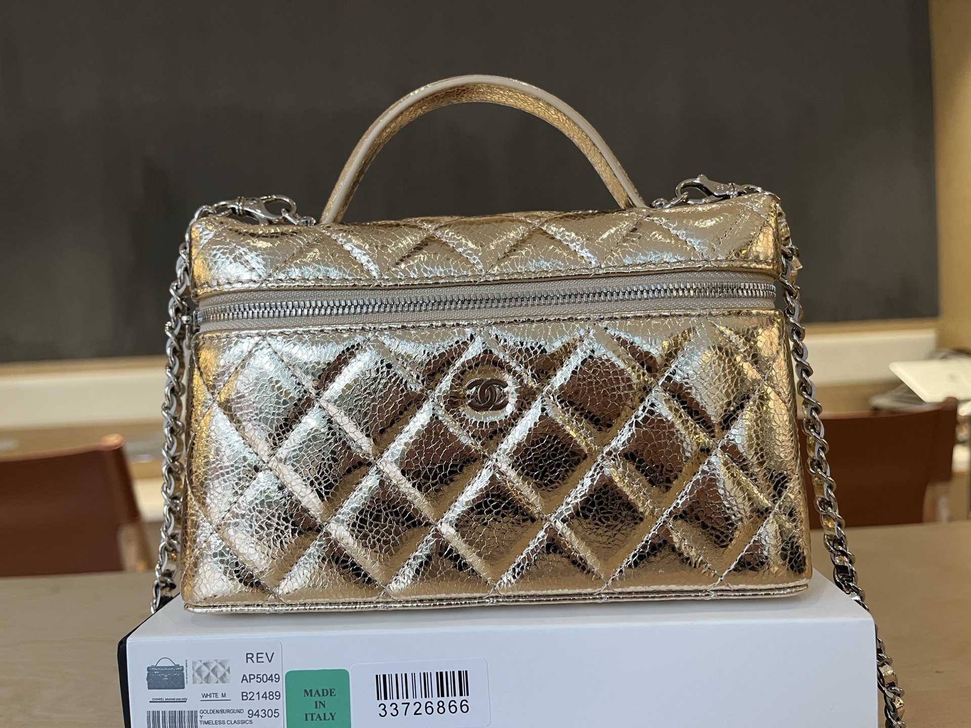 Chanel Basic Bag Cow Leather Gold M-l