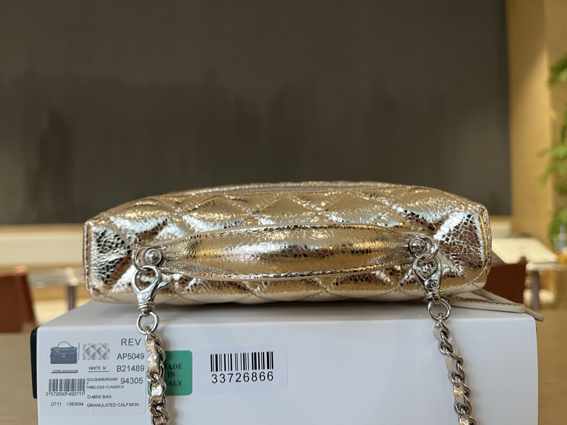 Chanel Basic Bag Cow Leather Gold M-l