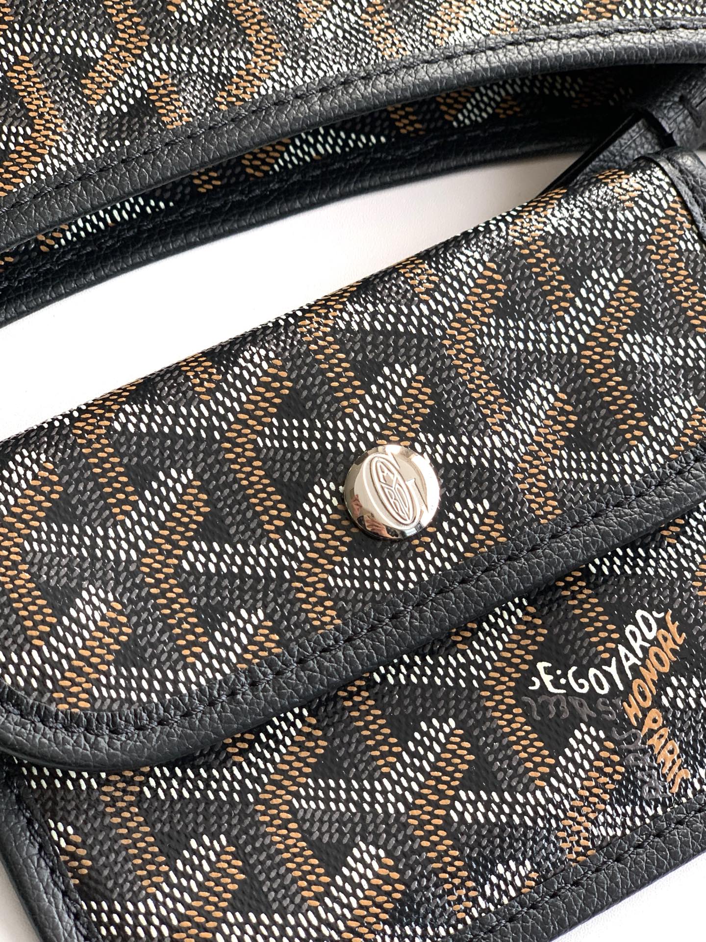 Goyard Shoulder Bag Black M