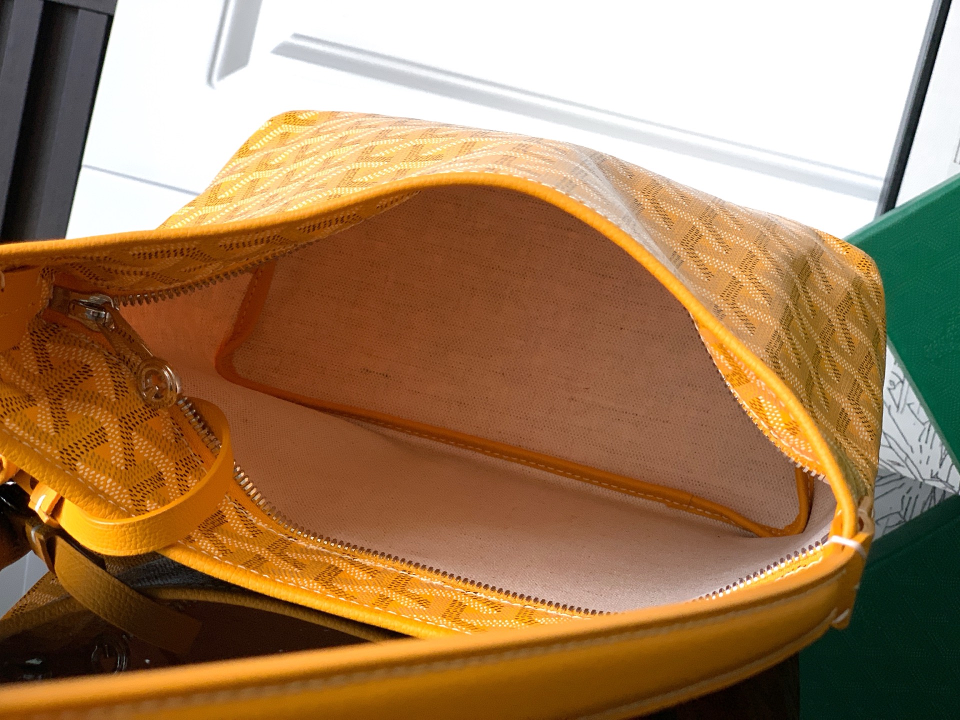 Goyard Shoulder Bag M