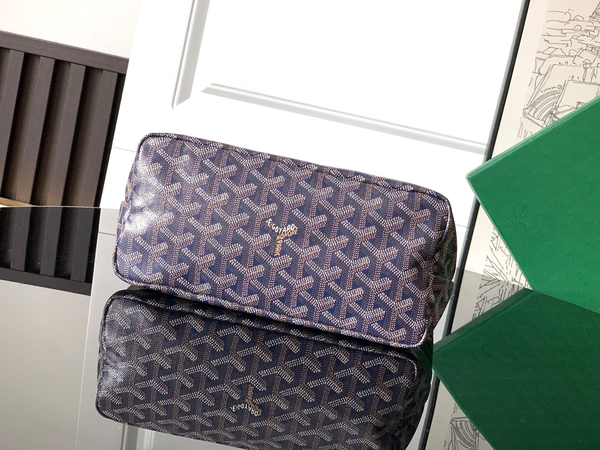 Goyard Shoulder Bag M