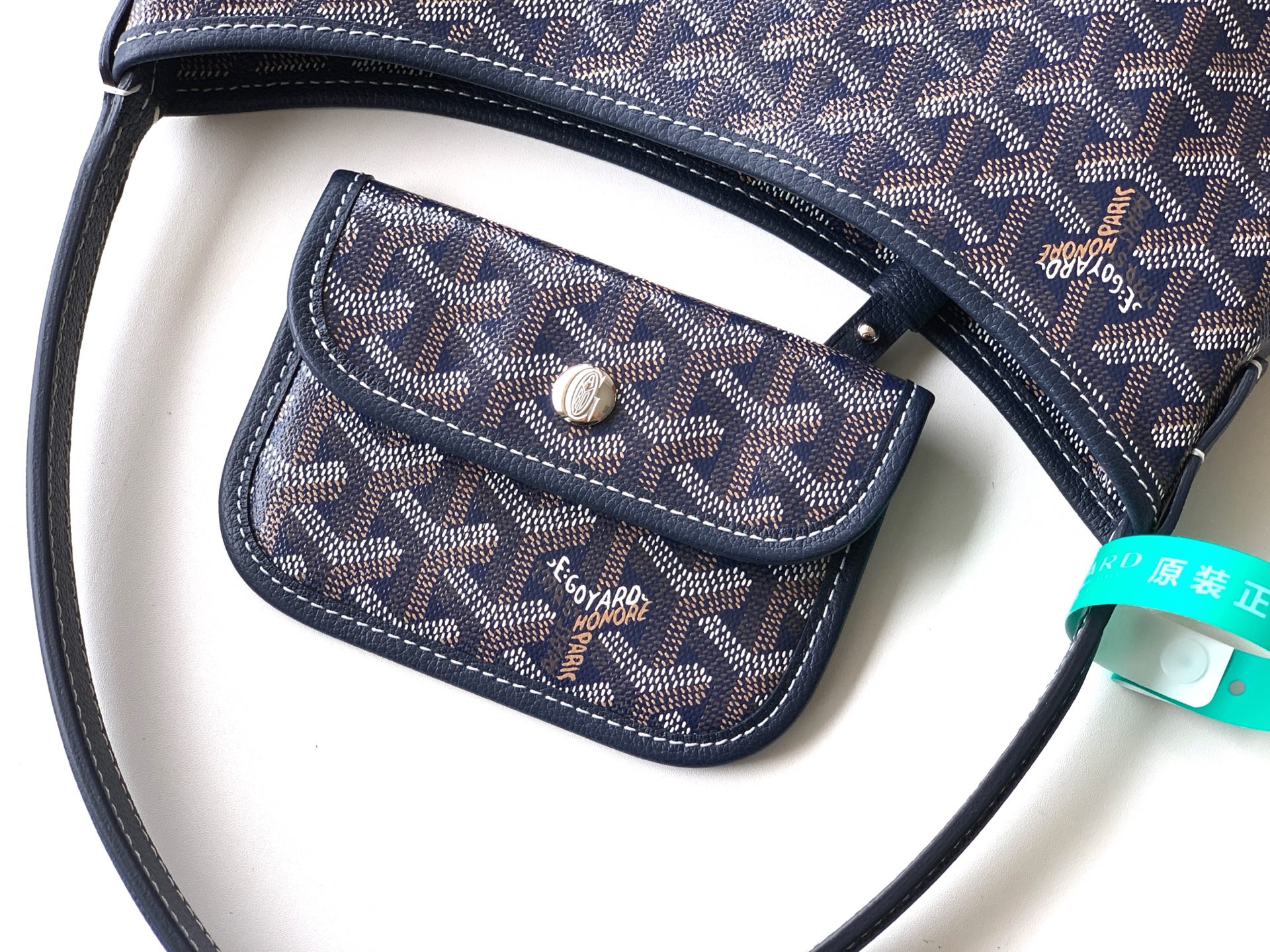 Goyard Shoulder Bag M