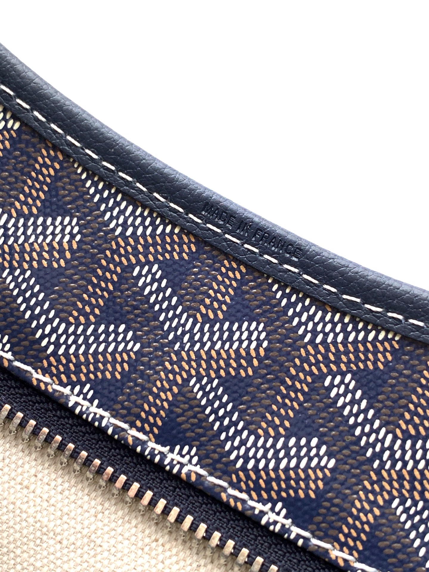 Goyard Shoulder Bag M