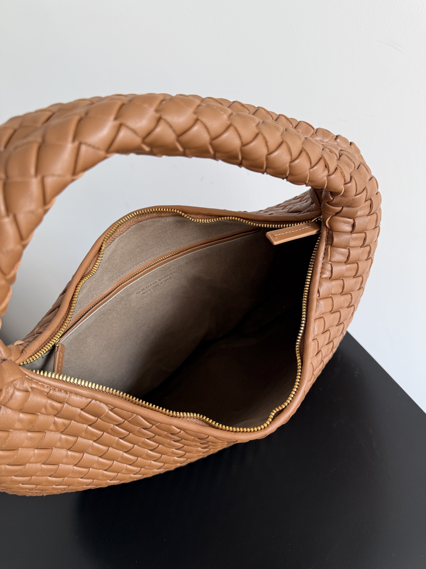 Bottega Veneta Female Shoulder Bag M