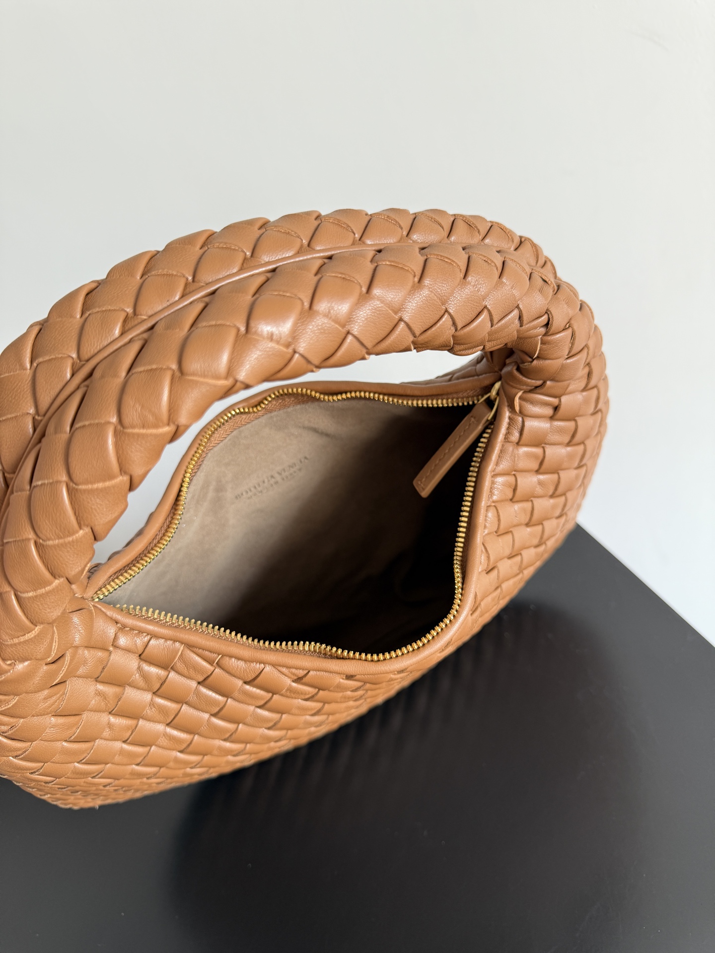 Bottega Veneta Female Shoulder Bag M