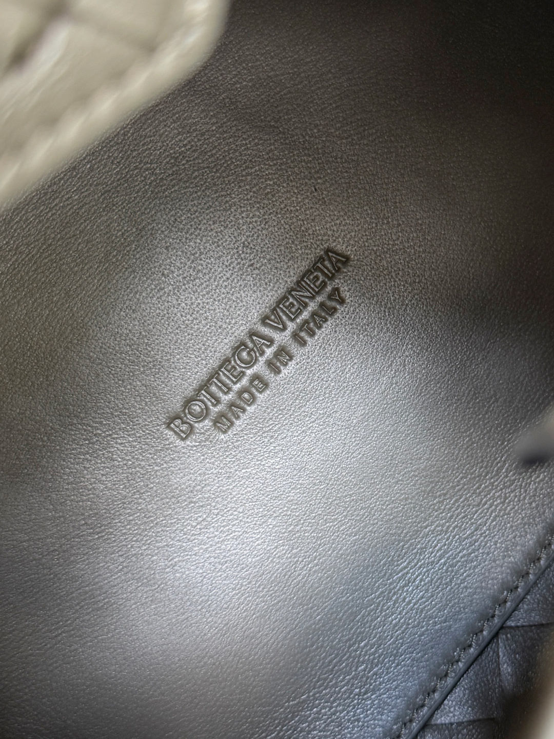 Bottega Veneta Basic Bag M