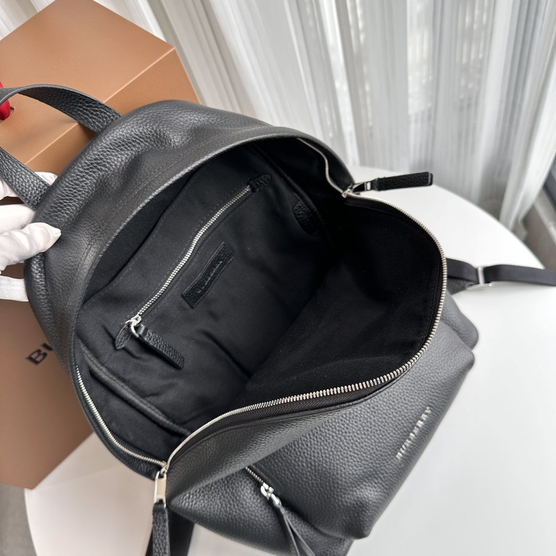 Burberry Backpack Cow Leather 40cm