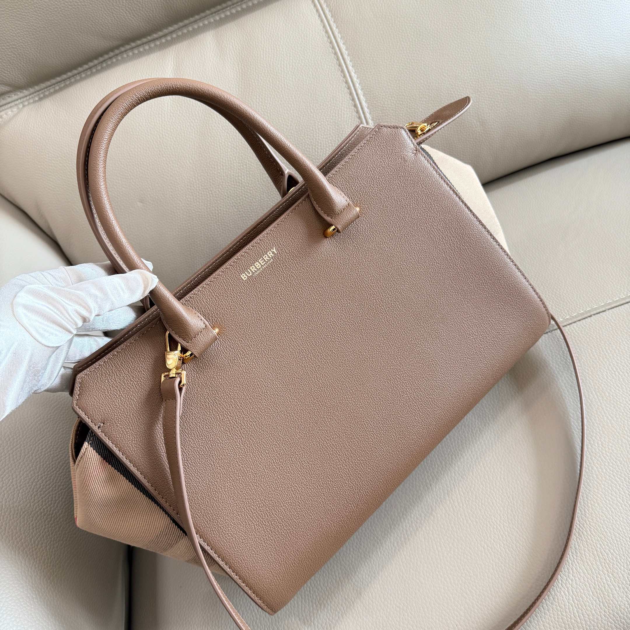 Burberry Tote Bag Cow Leather
