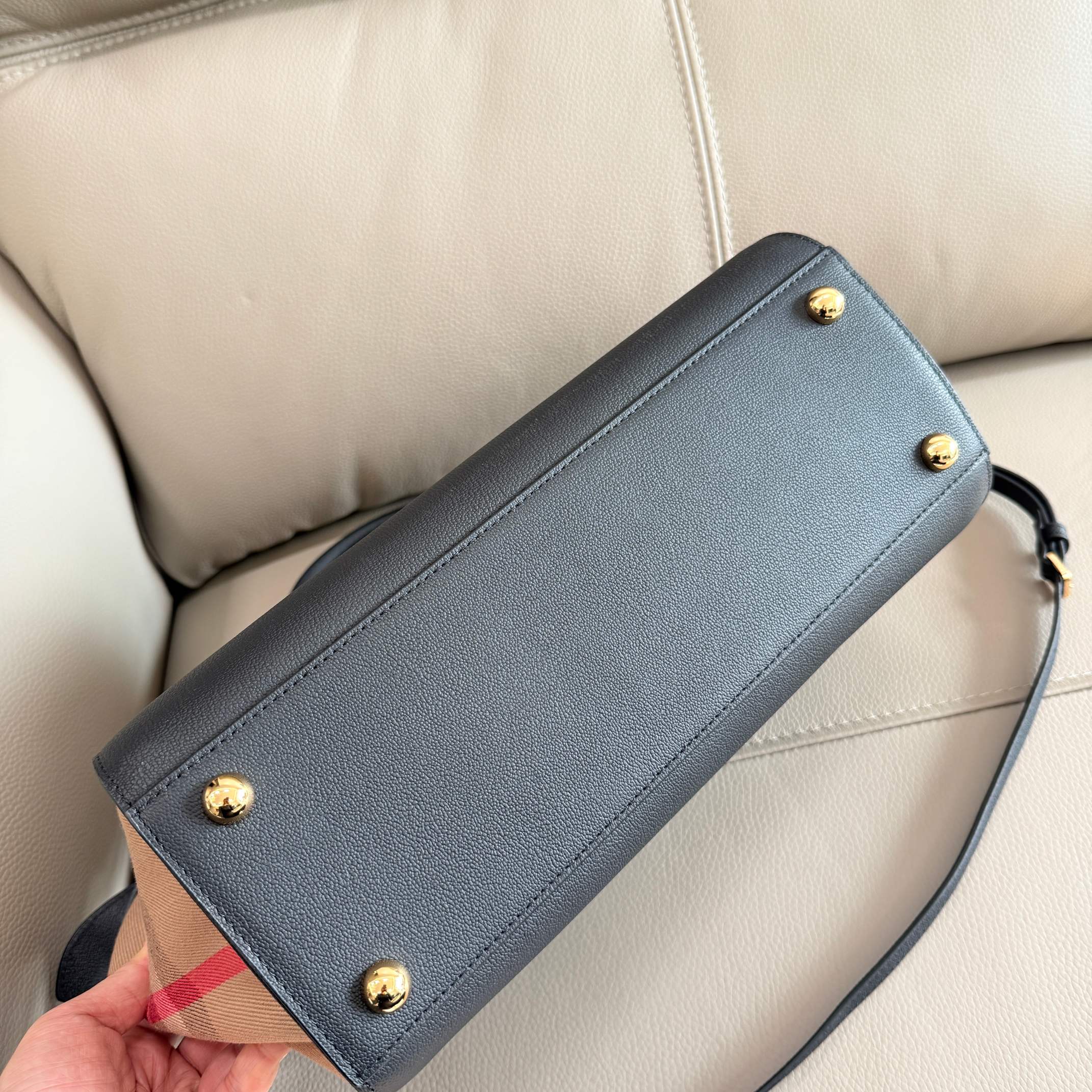 Burberry Tote Bag Cow Leather