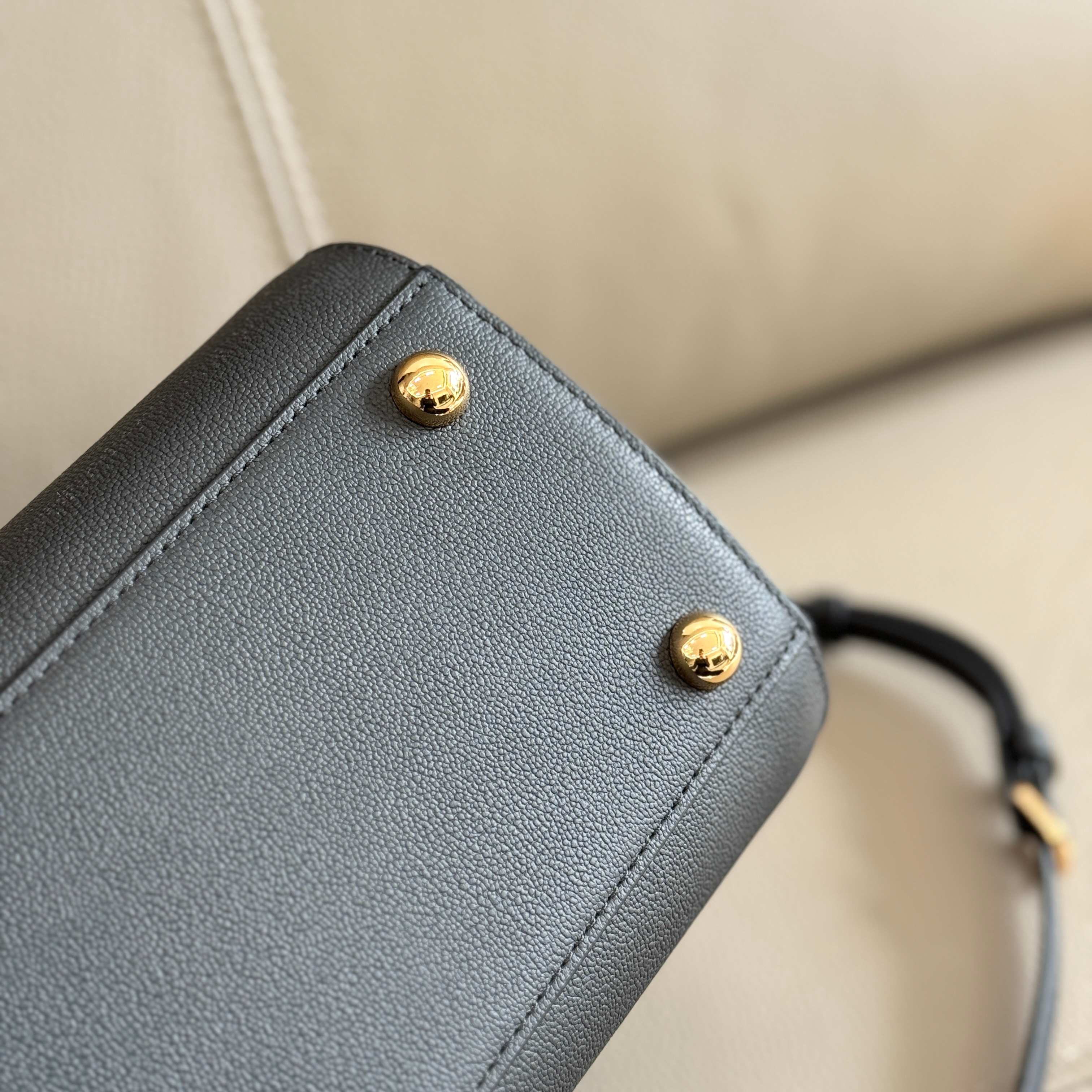 Burberry Tote Bag Cow Leather