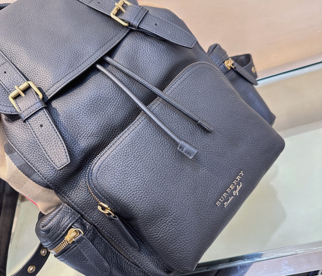 Burberry Basic Bag Cow Leather