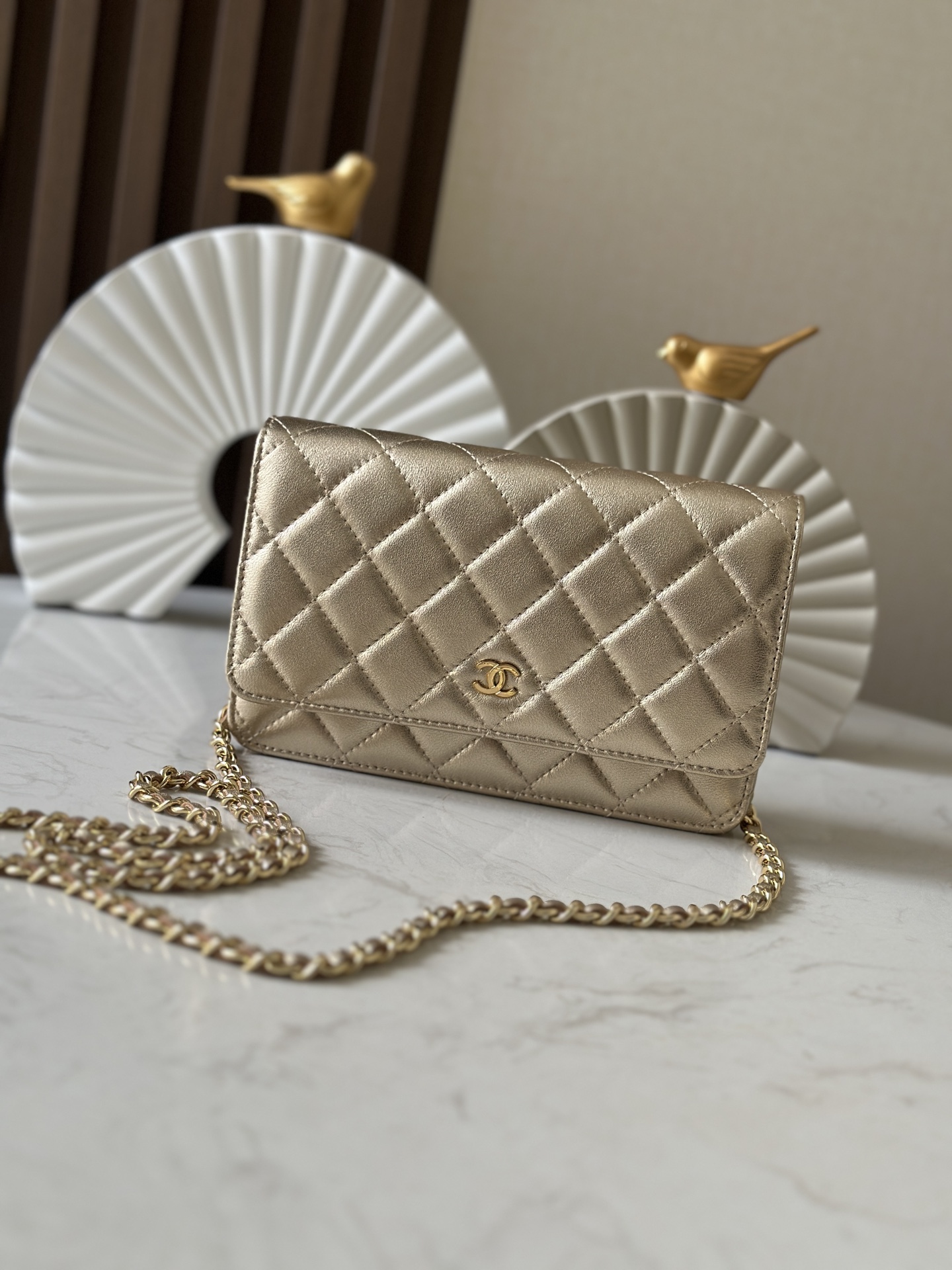 Chanel Basic Bag Sheepskin Gold 19cm-l