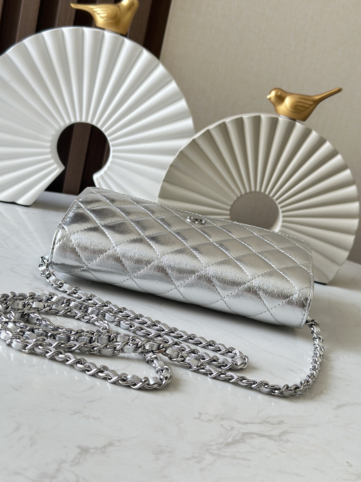 Chanel Basic Bag Sheepskin Silver 19cm-l