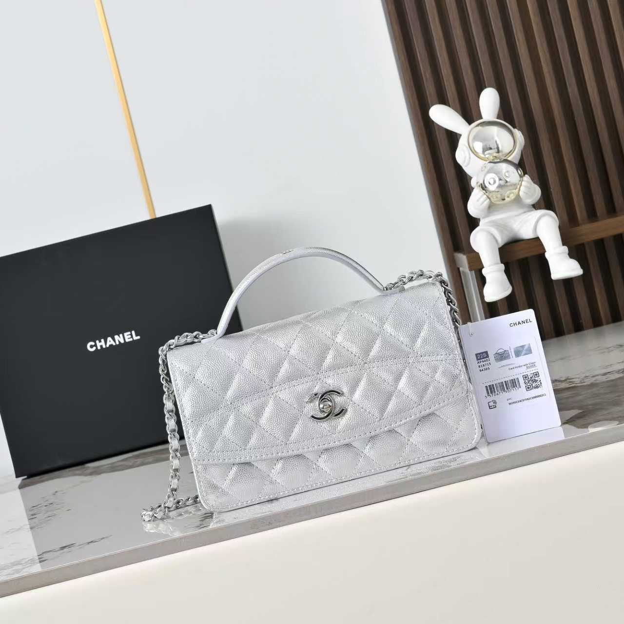 Chanel Basic Bag Cow Leather Gold M-l