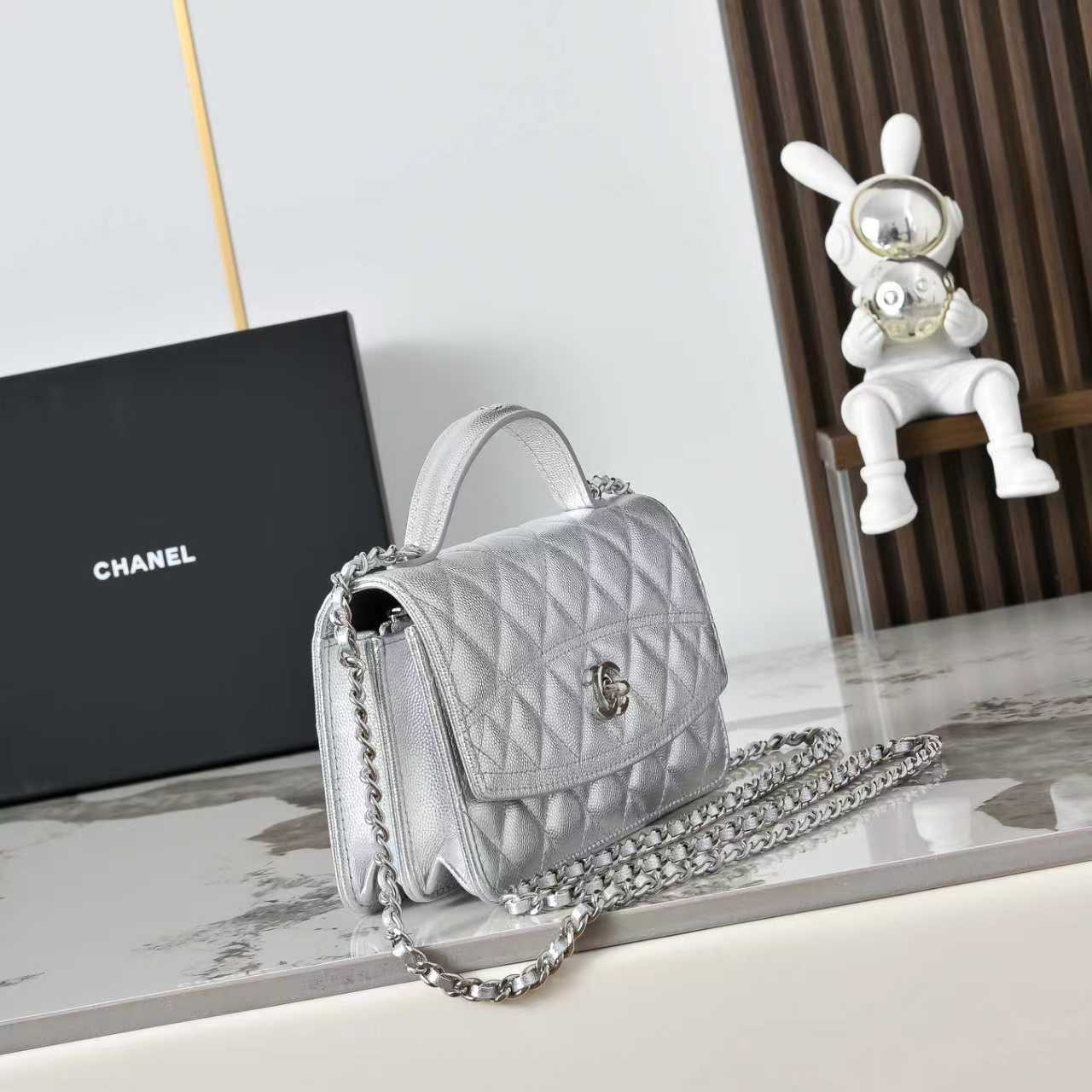 Chanel Basic Bag Cow Leather Gold M-l