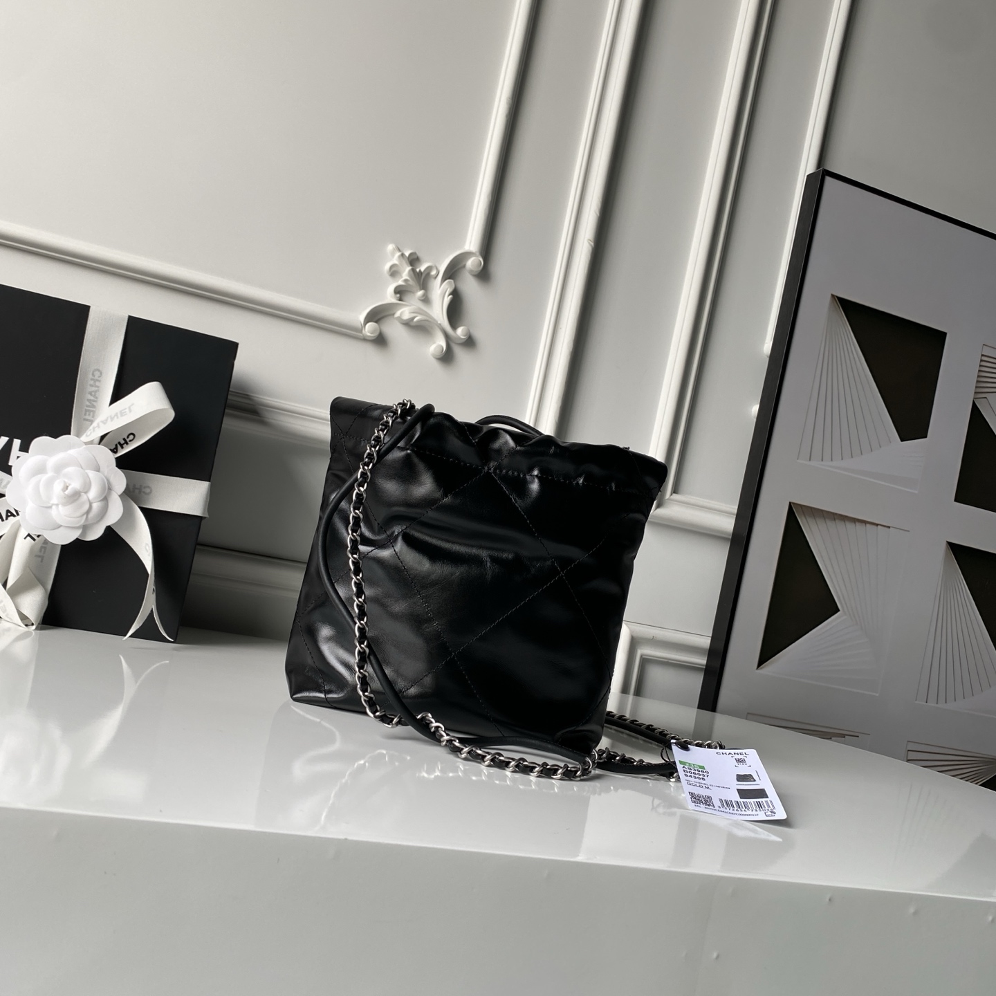 Chanel Basic Bag Black M-s