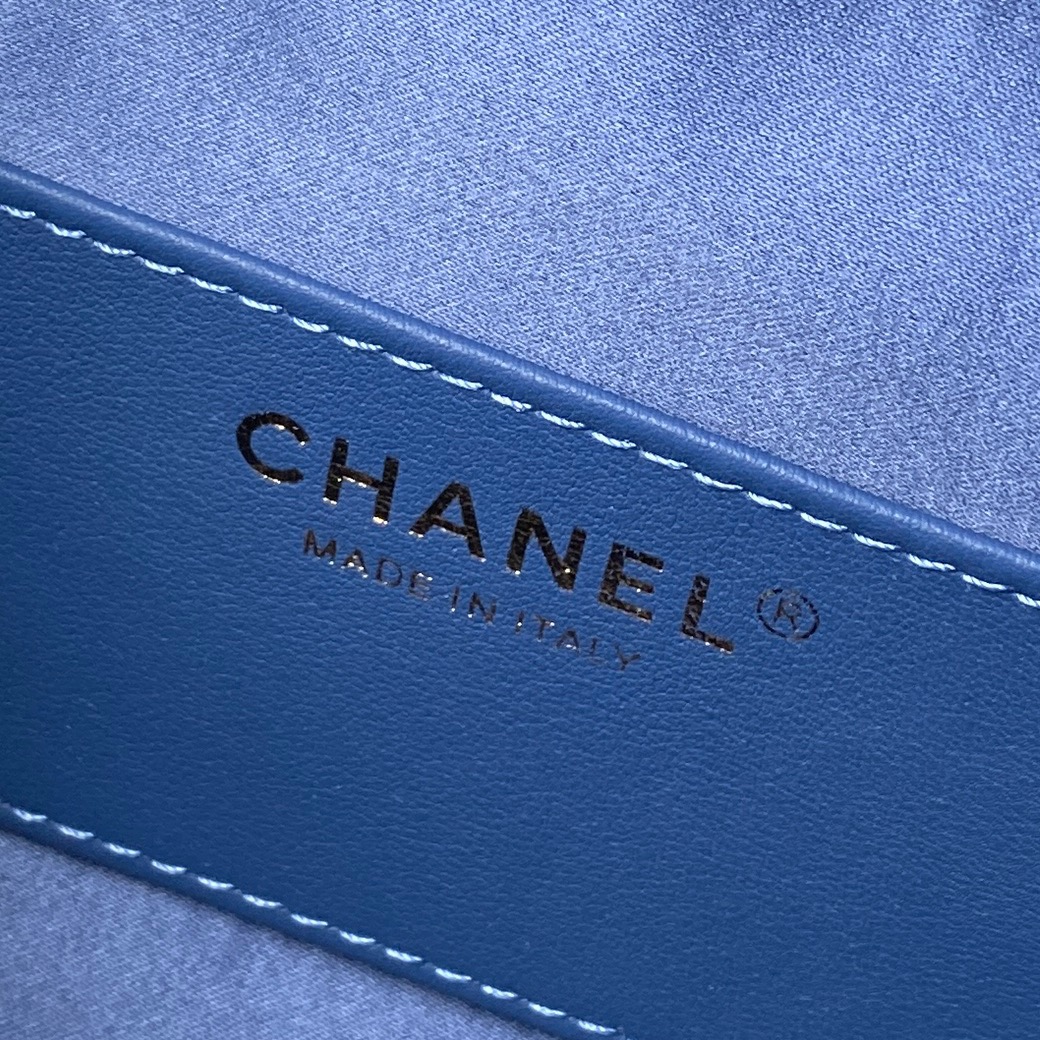 Chanel Basic Bag Gold M-l-s