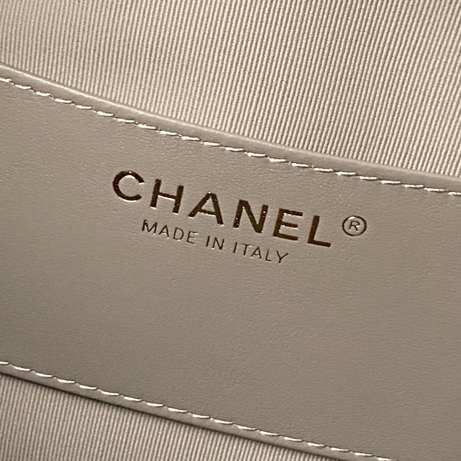 Chanel Basic Bag Gold 14cm-l-s