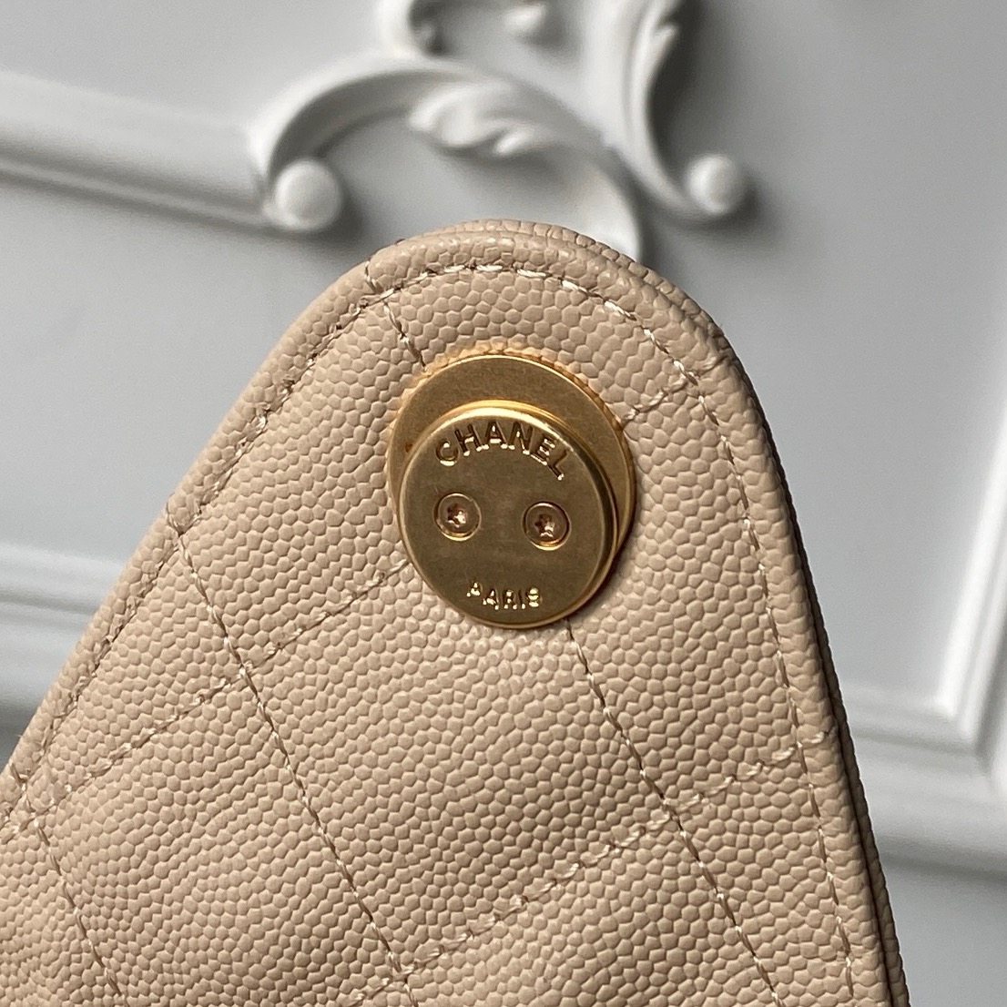 Chanel Basic Bag Gold 14cm-l-s