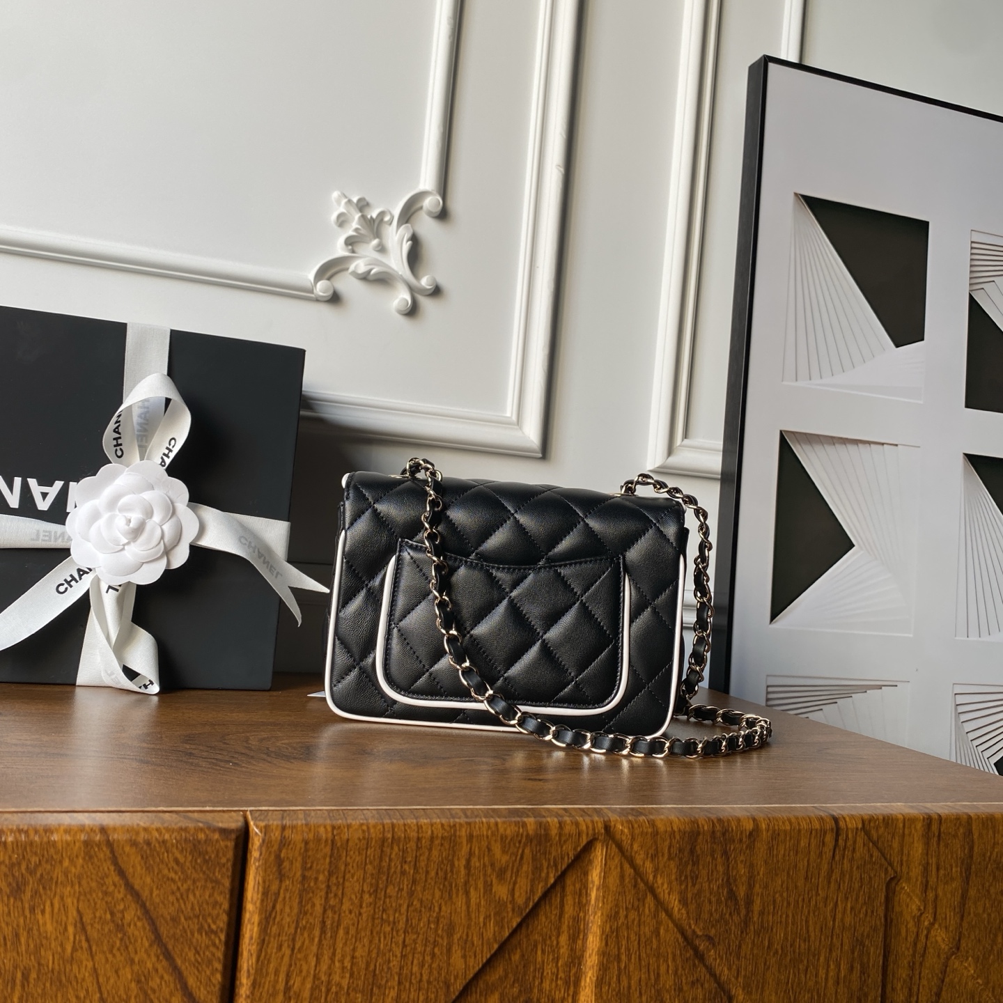 Chanel Basic Bag Sheepskin Gold M-s