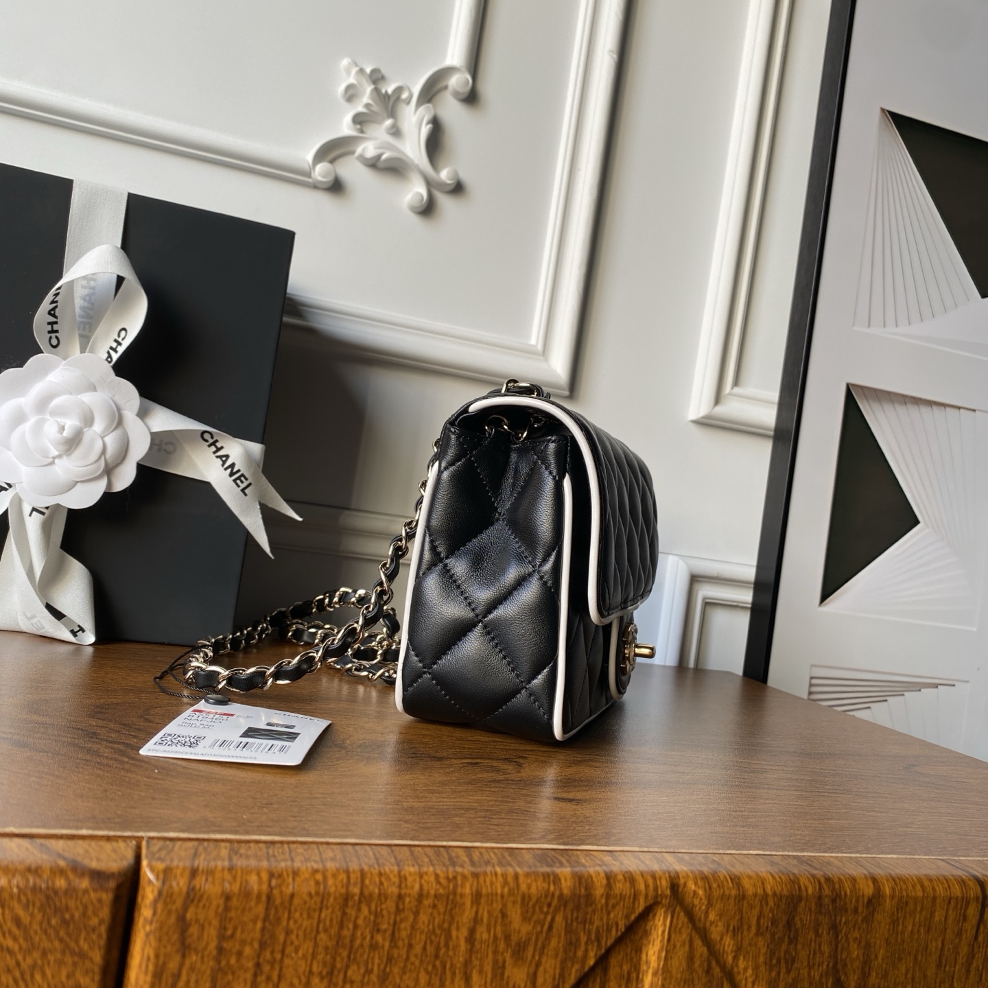 Chanel Basic Bag Sheepskin Gold M-s