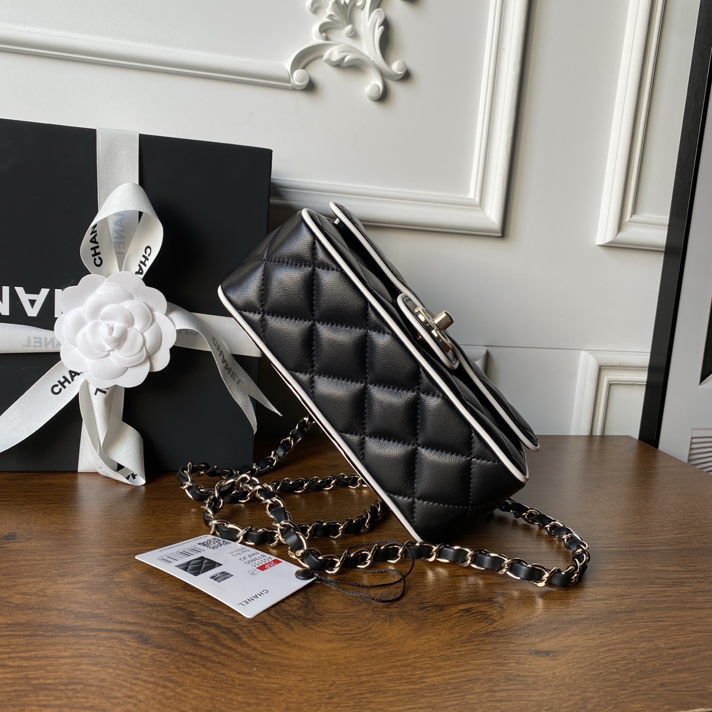 Chanel Basic Bag Sheepskin Gold M-s